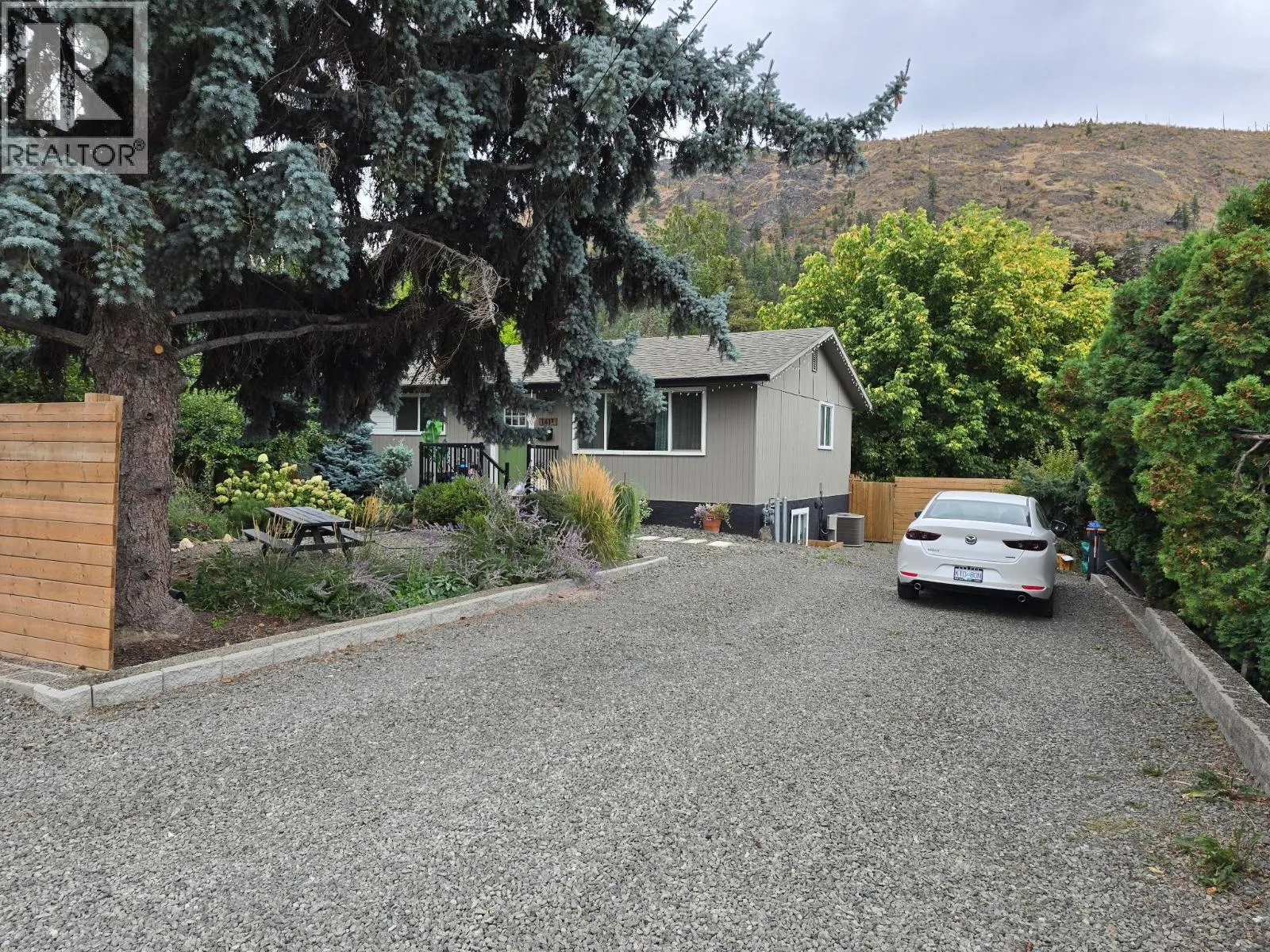 1411 Hudson Road