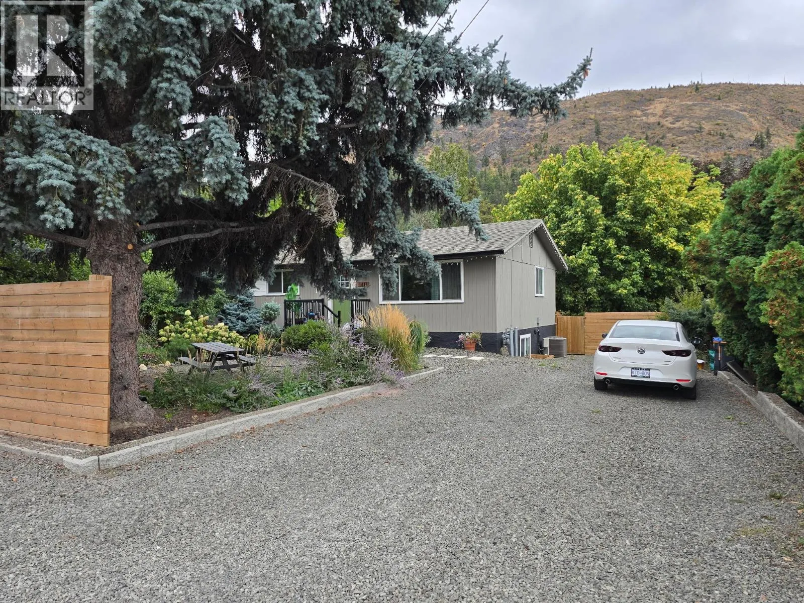 1411 Hudson Road