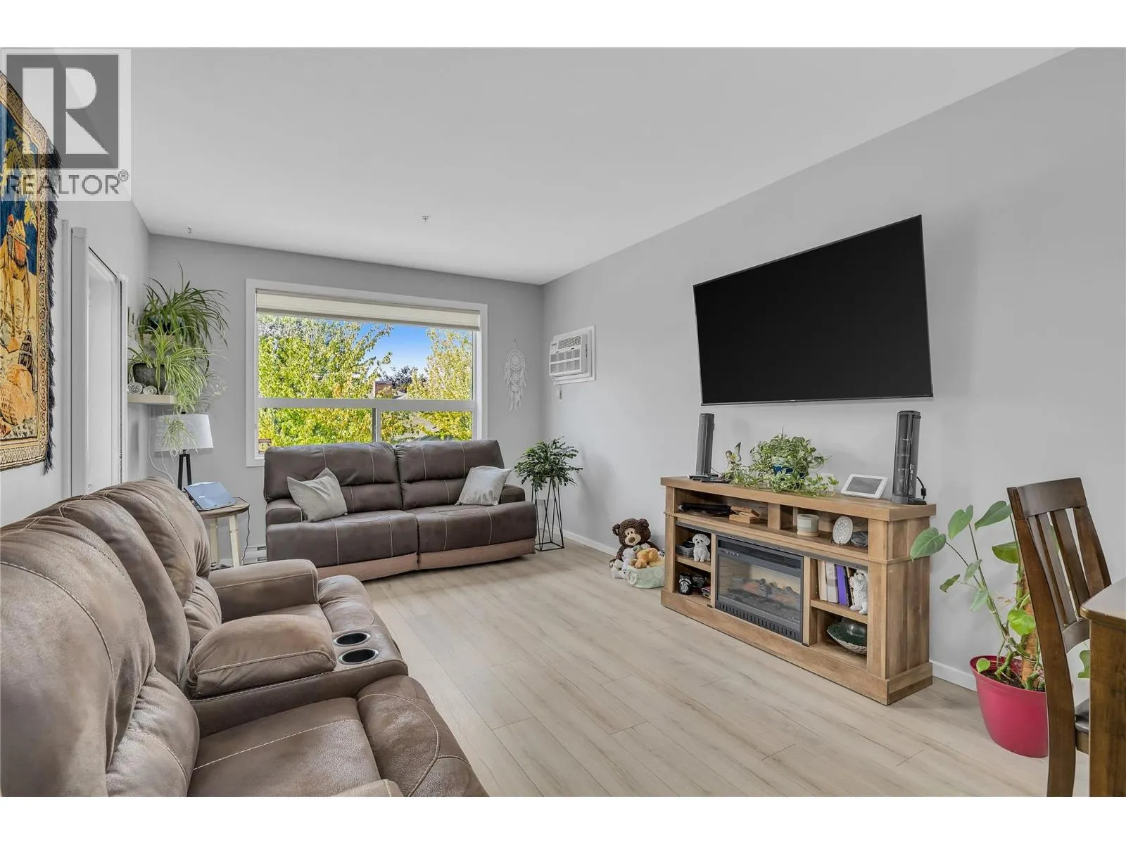 778 Rutland Road Unit# 206