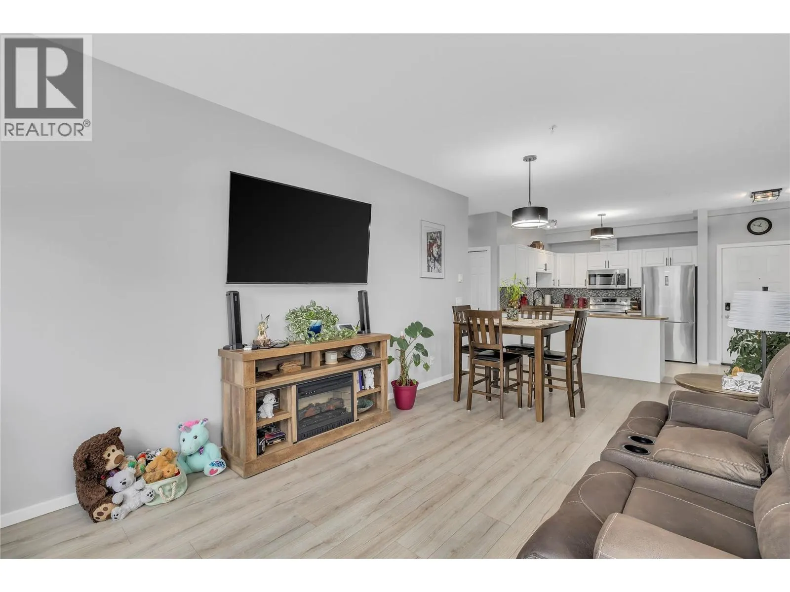 778 Rutland Road Unit# 206