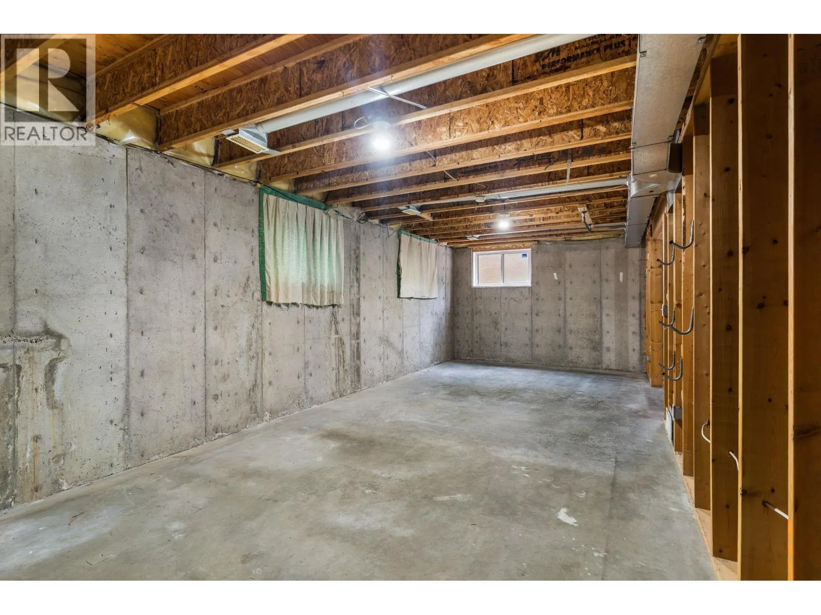 3024 Quail Crescent