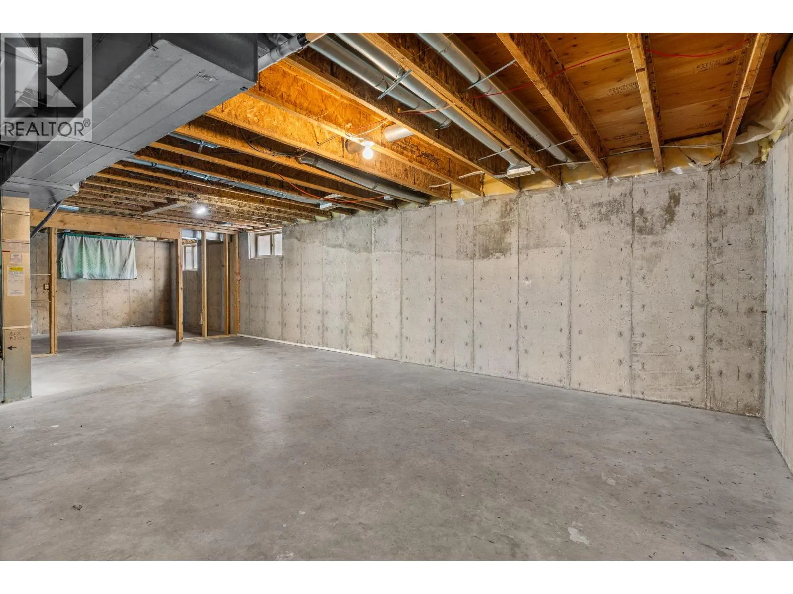 3024 Quail Crescent