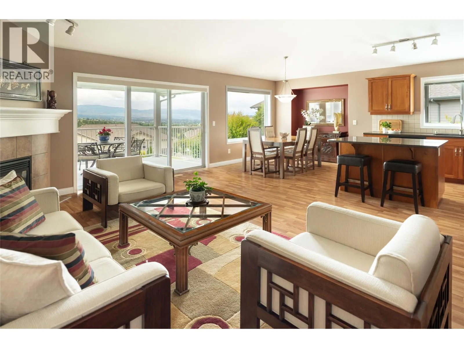 5175 Sandhills Drive
