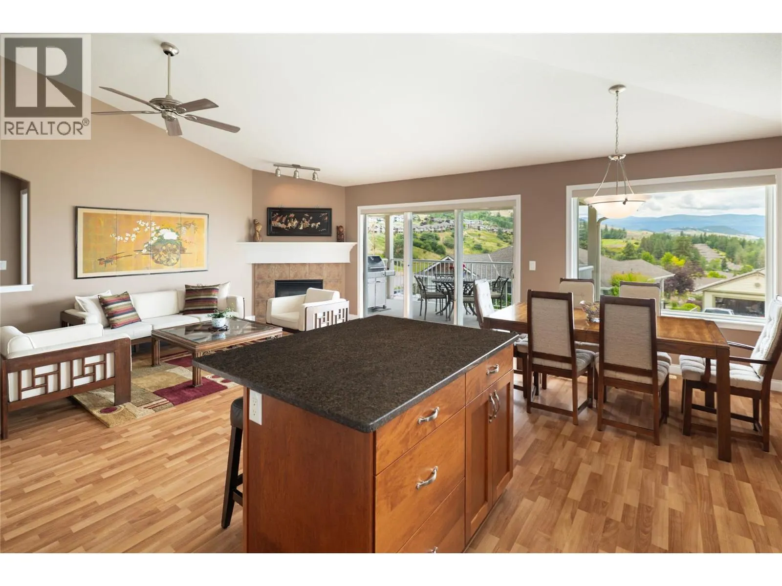 5175 Sandhills Drive