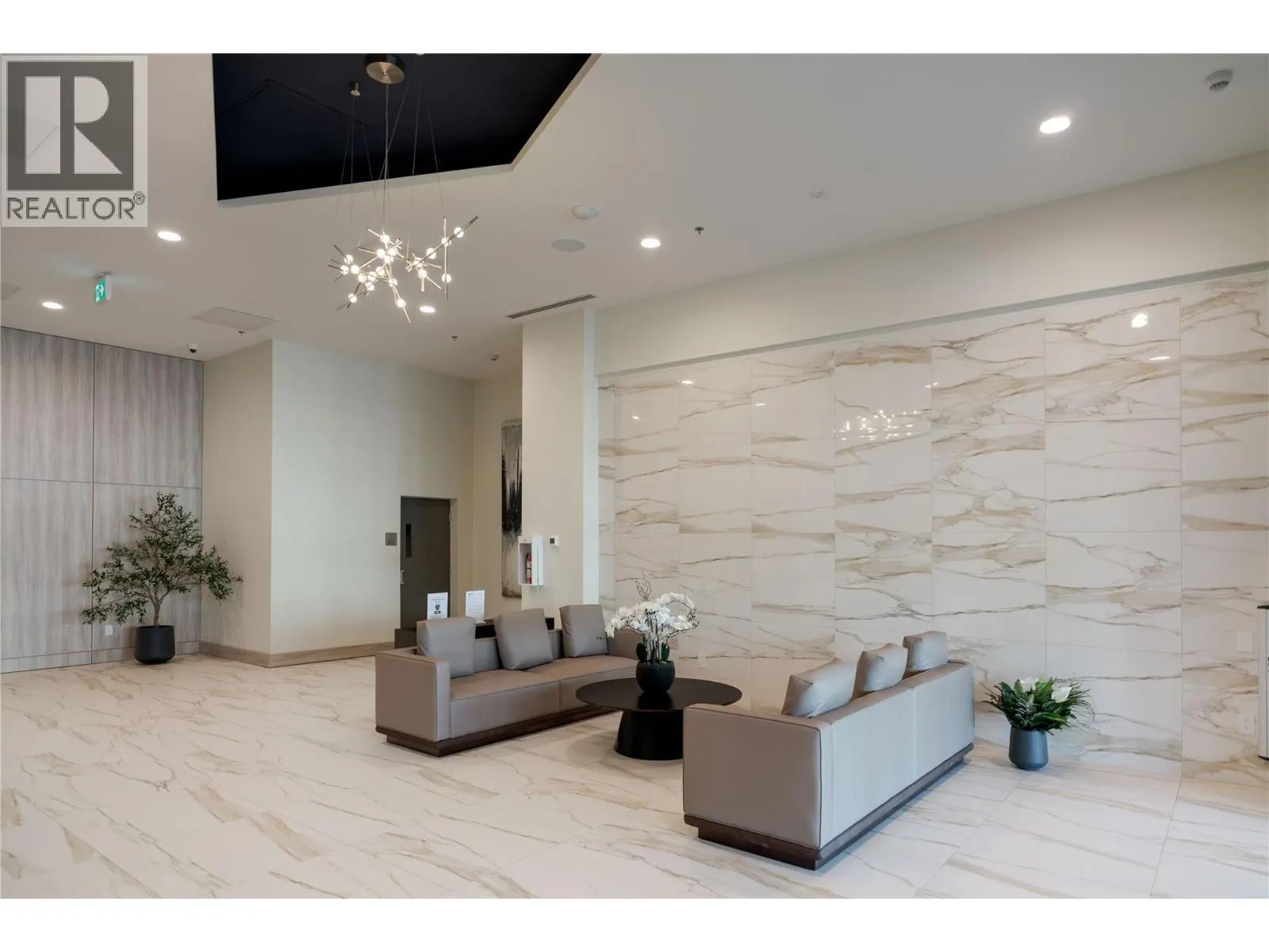 1626 Water Street Unit# 2202
