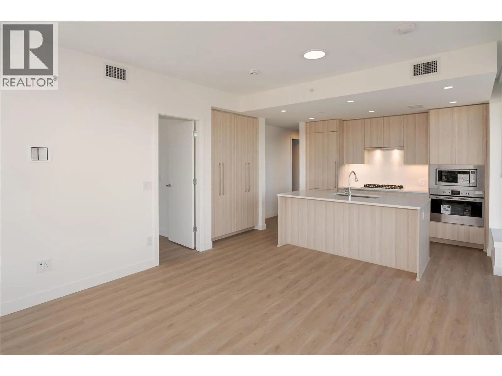 1626 Water Street Unit# 2202