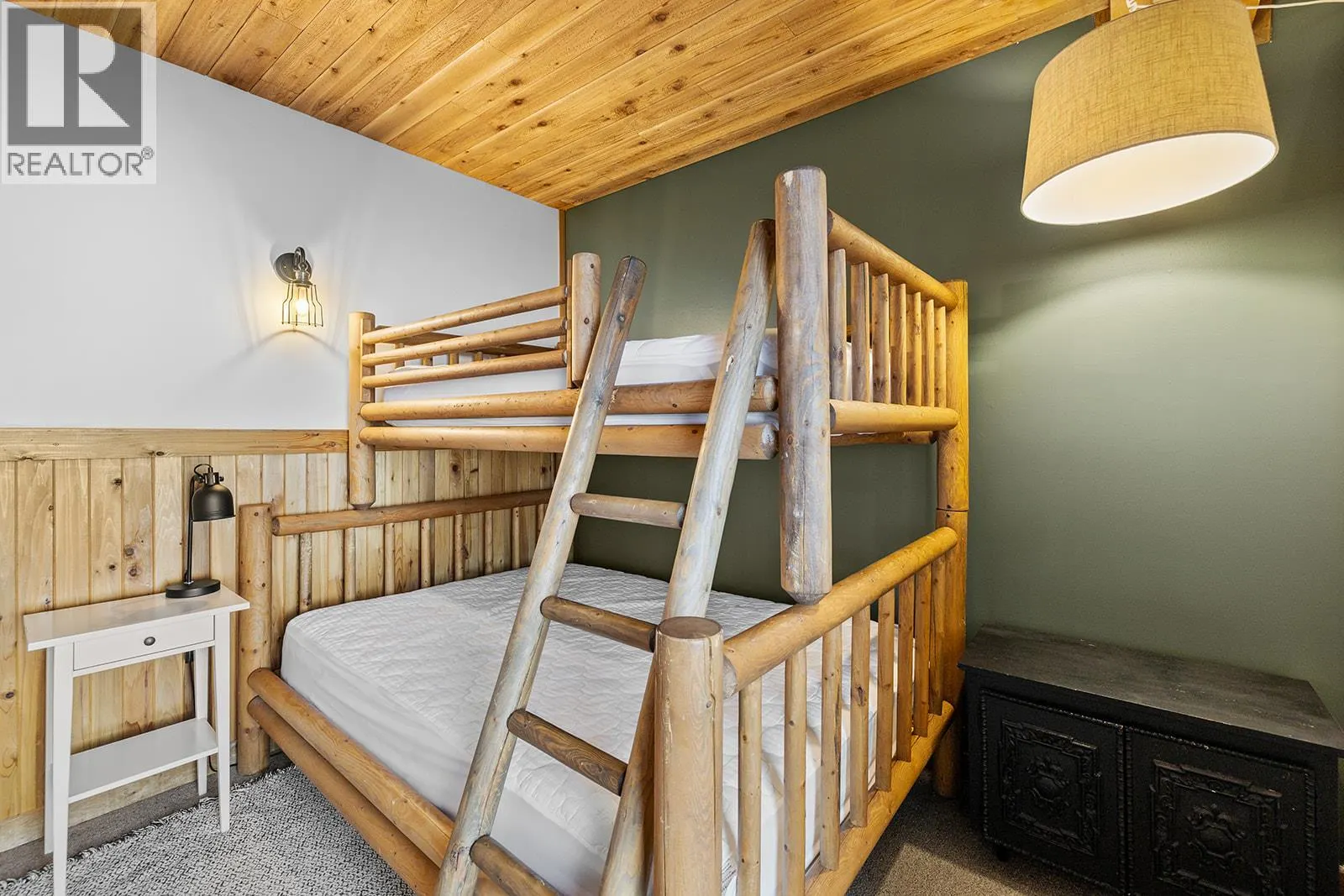 7470 Porcupine Road Unit# 804