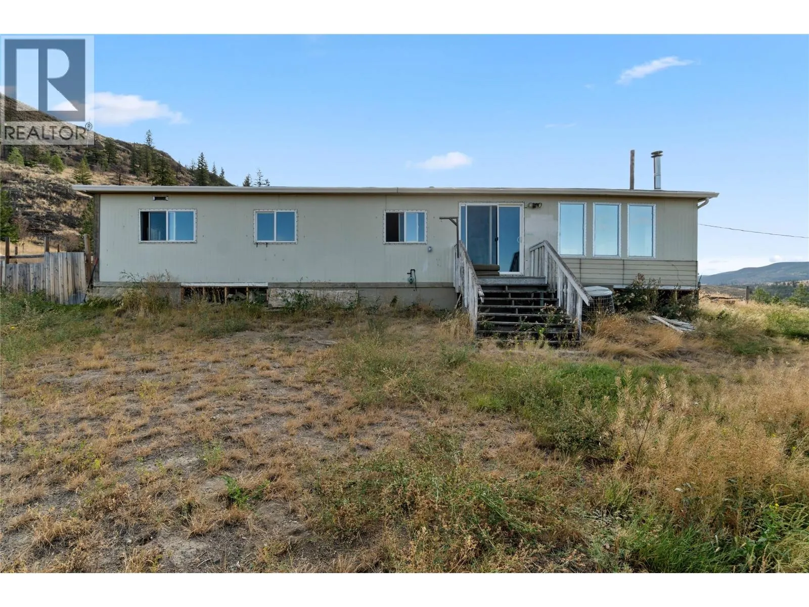 5165 TRANS CANADA Highway W