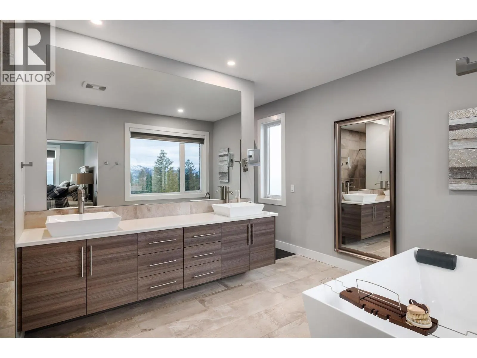 2501 Tallus Heights Drive