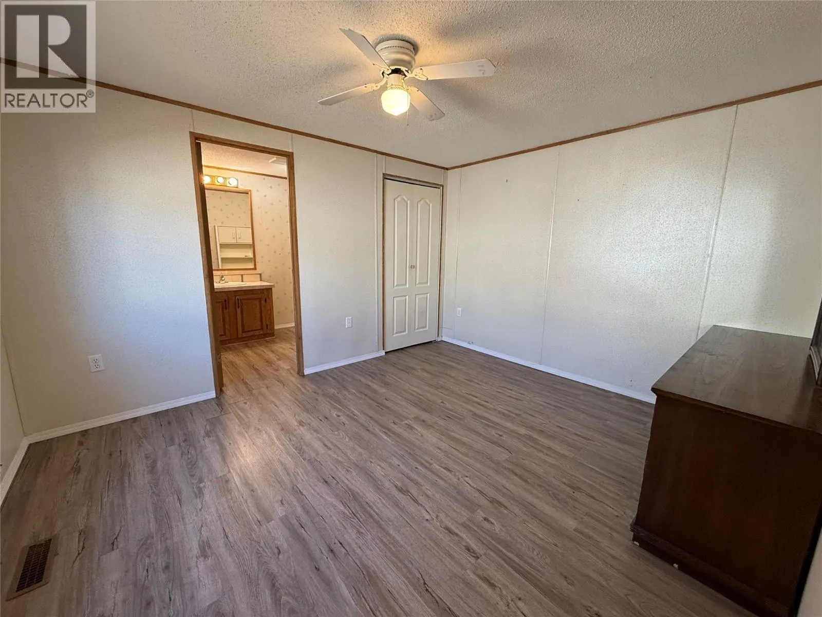 724 Innes Avenue Unit# 39