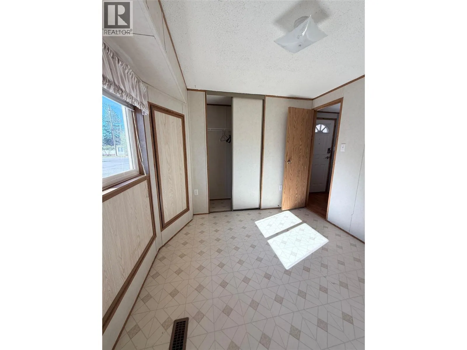 724 Innes Avenue Unit# 39