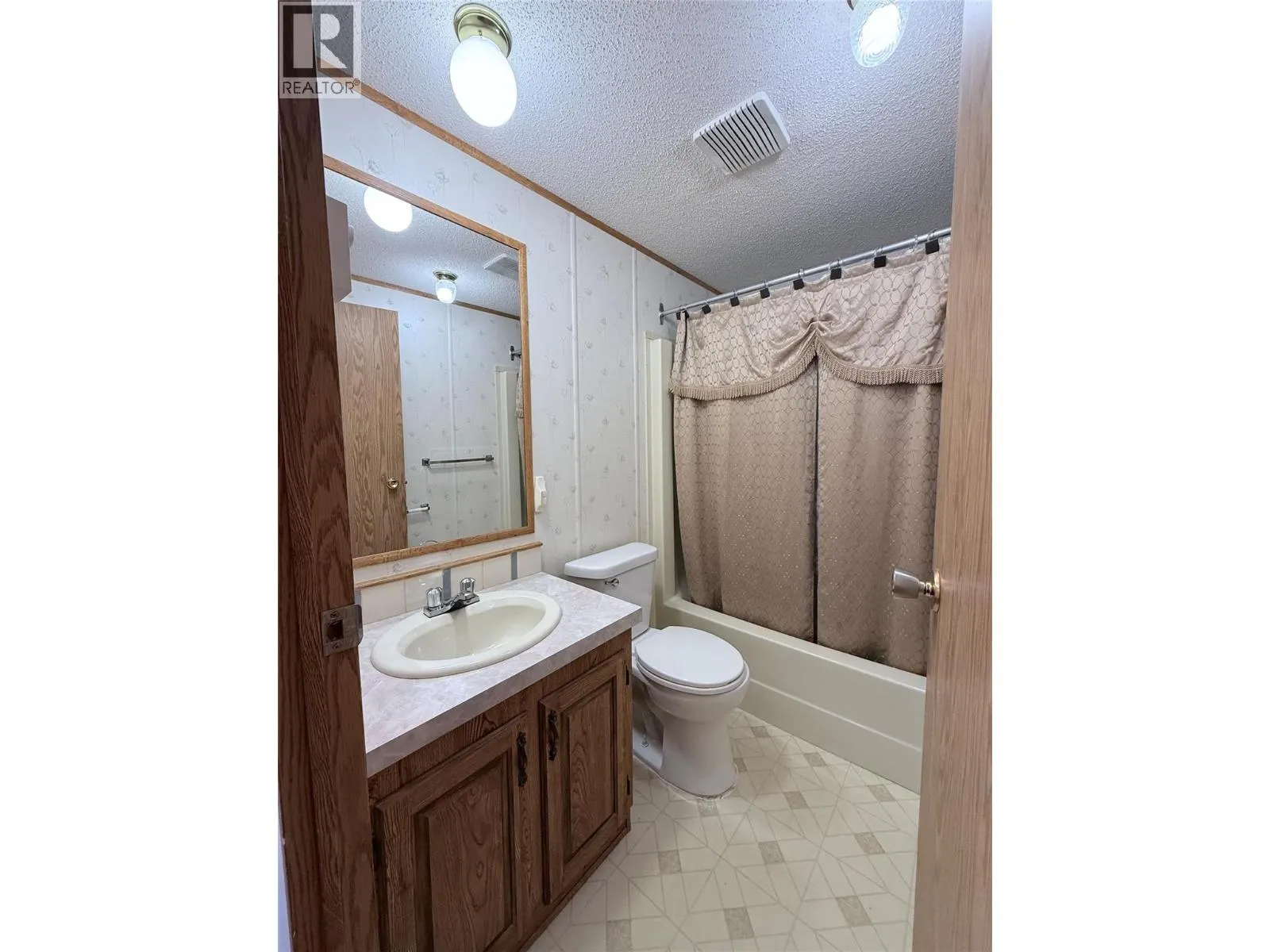 724 Innes Avenue Unit# 39