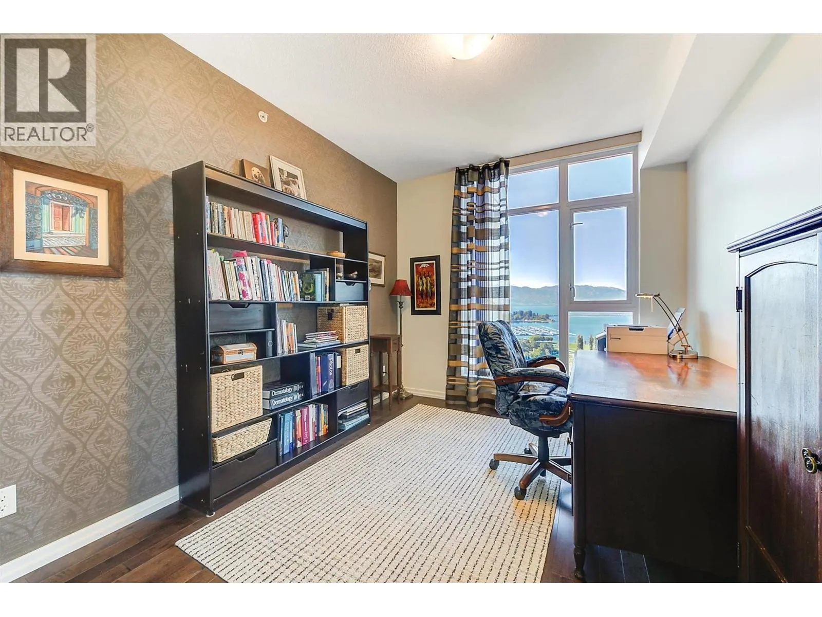 1075 Sunset Drive Unit# 2408