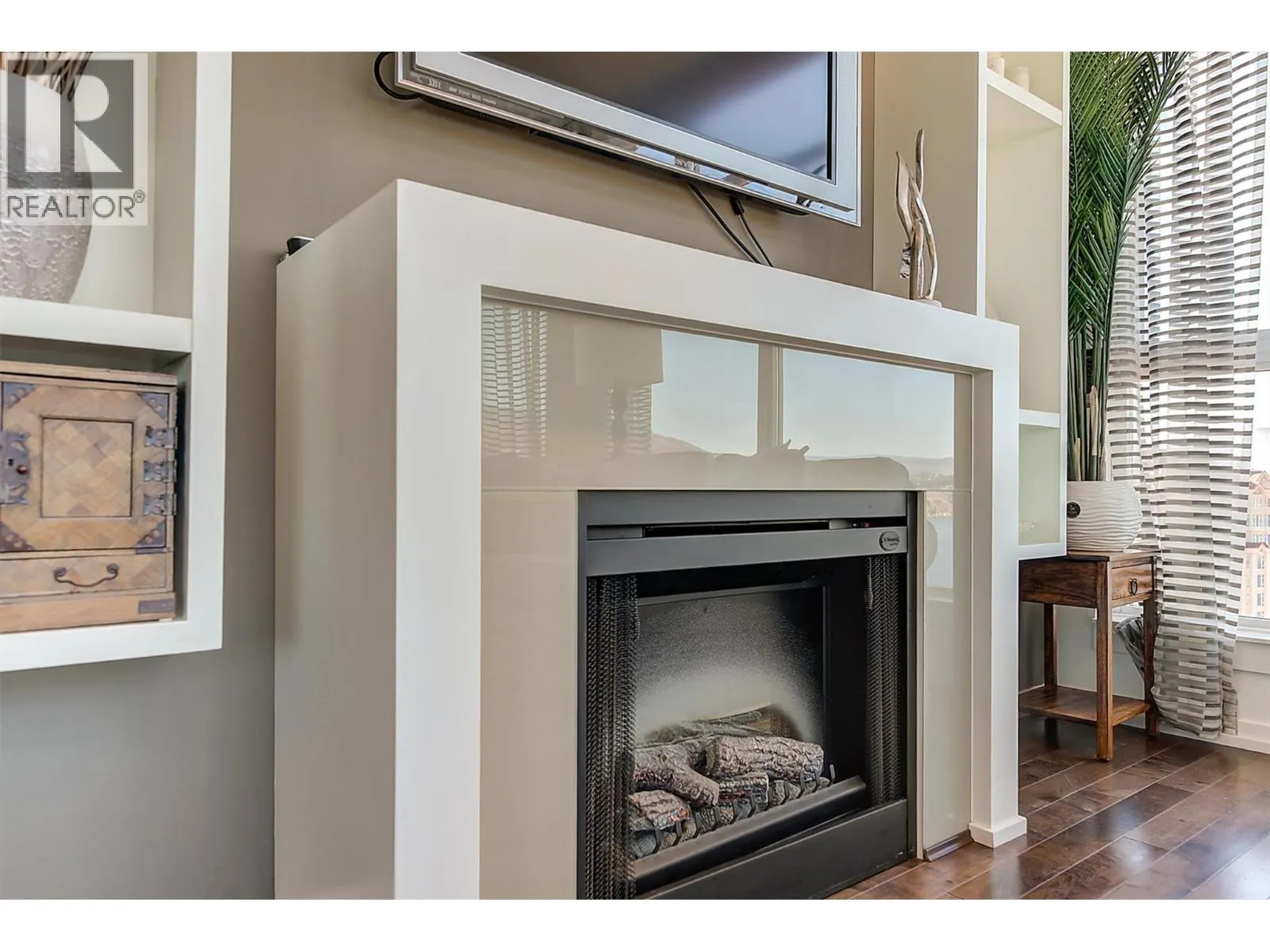 1075 Sunset Drive Unit# 2408
