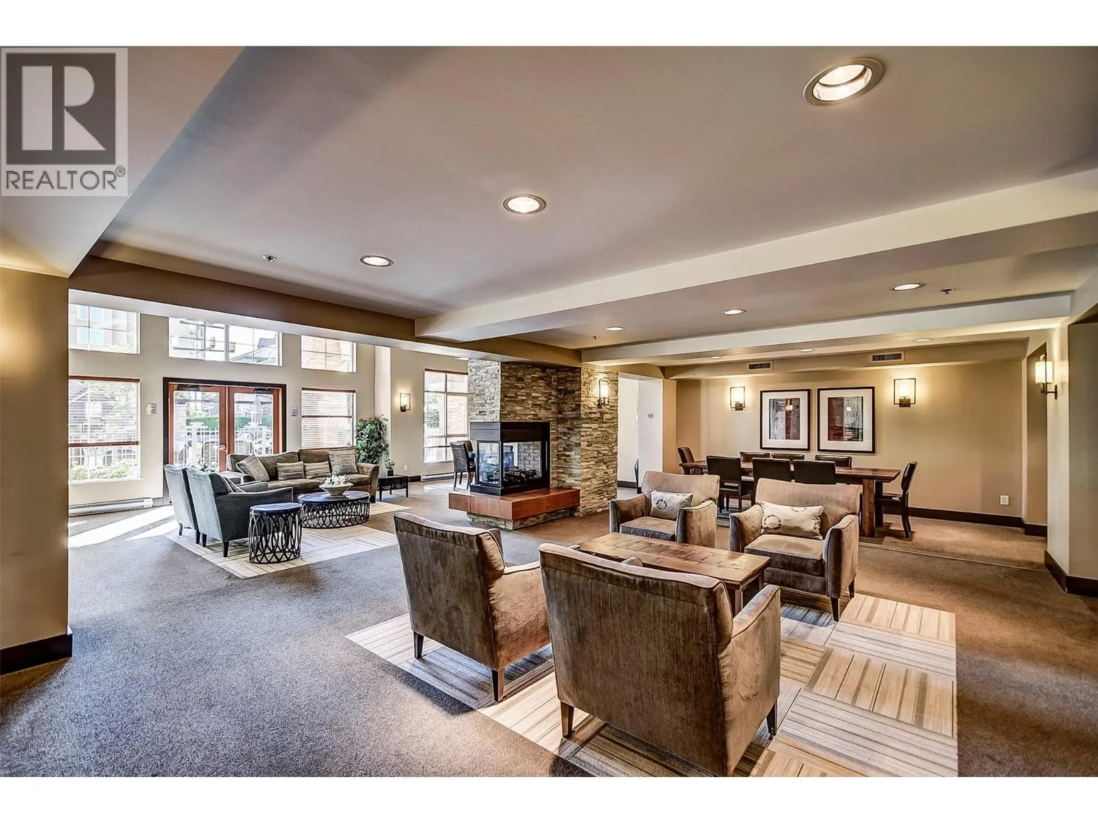 1075 Sunset Drive Unit# 2408