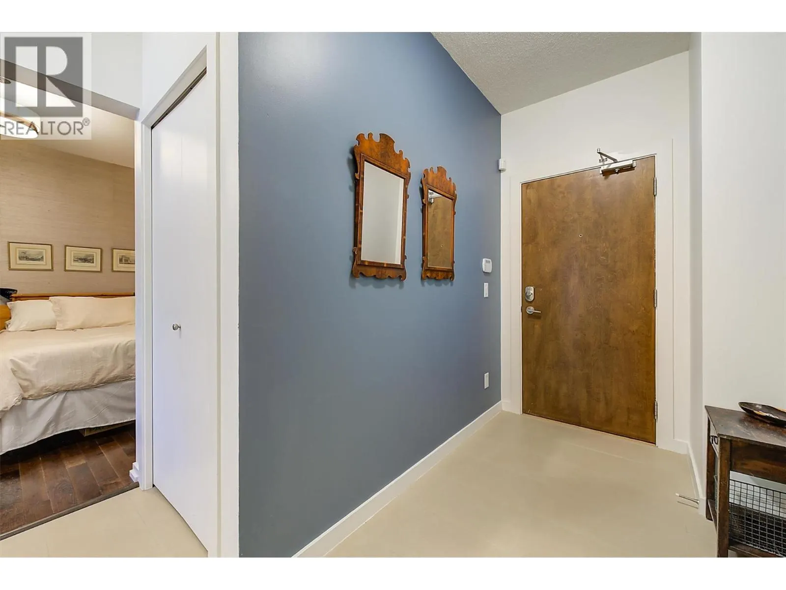 1075 Sunset Drive Unit# 2408