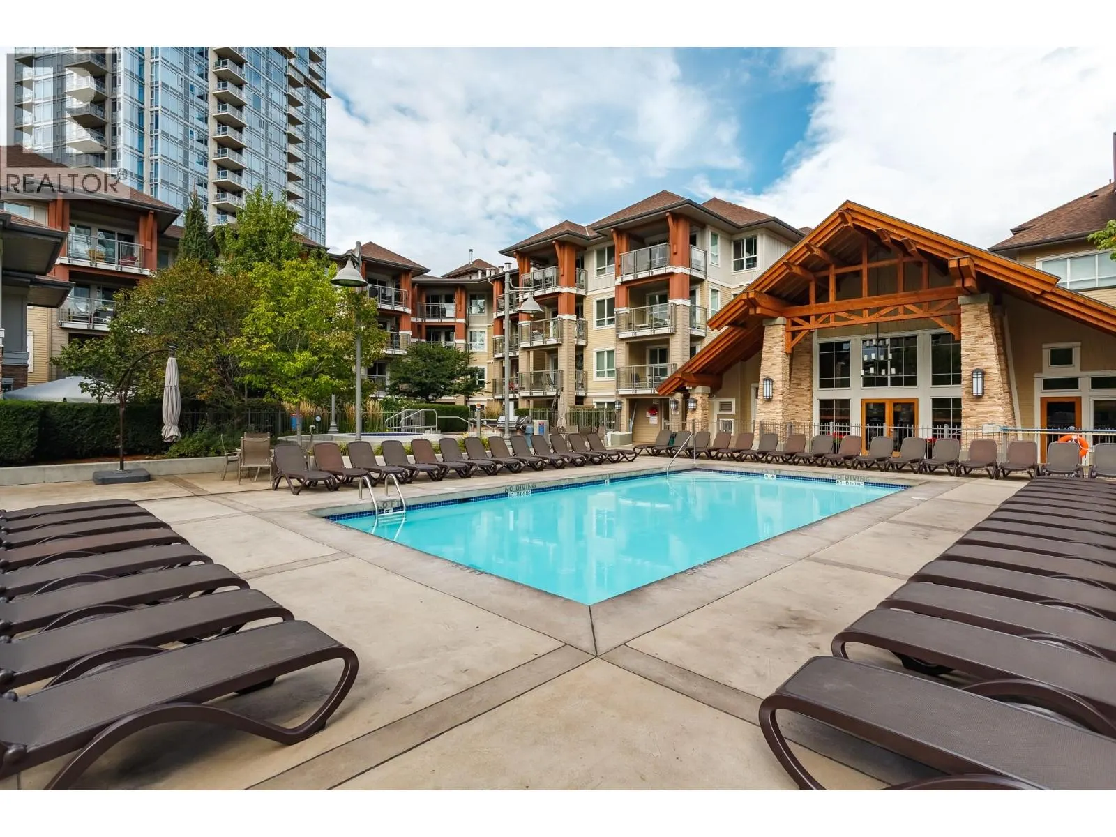 1099 Sunset Drive Unit# 432