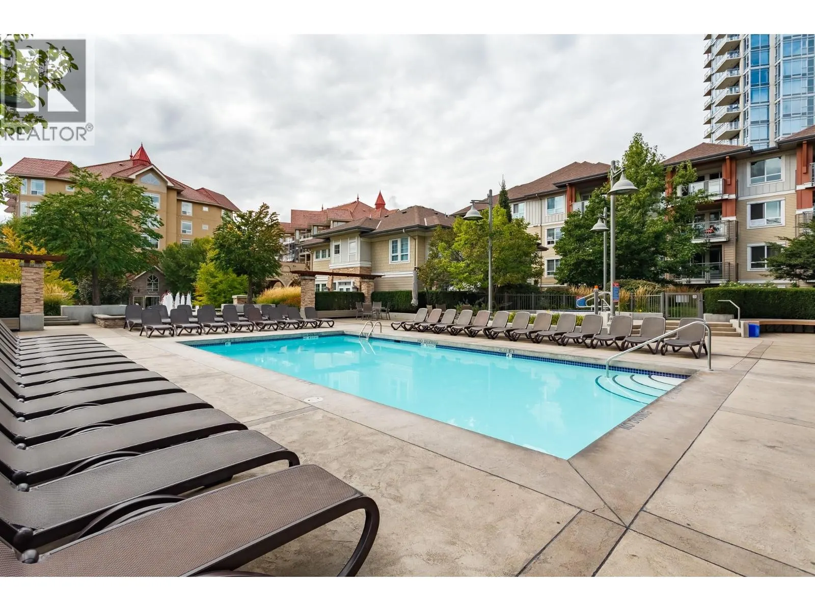 1099 Sunset Drive Unit# 432