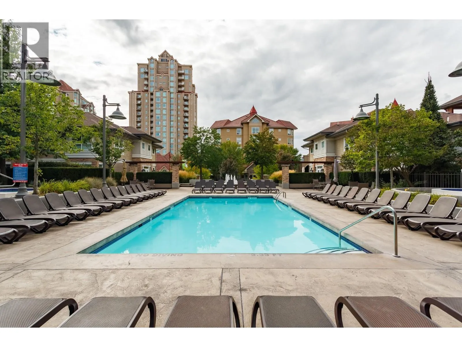 1099 Sunset Drive Unit# 432
