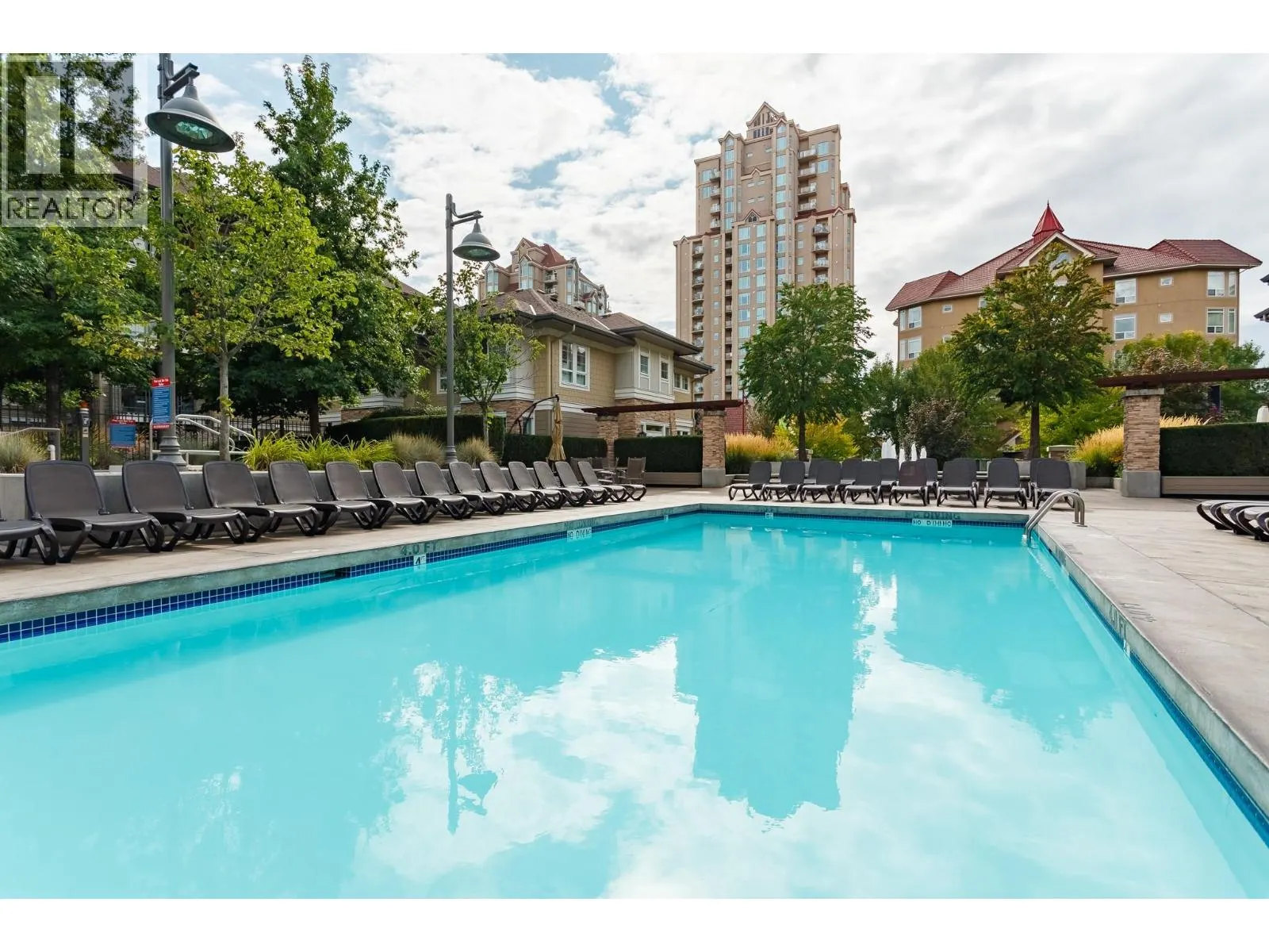 1099 Sunset Drive Unit# 432