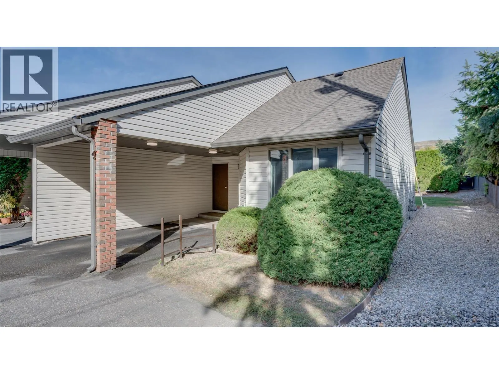 4004 24 Avenue Unit# 4 Lot# 4