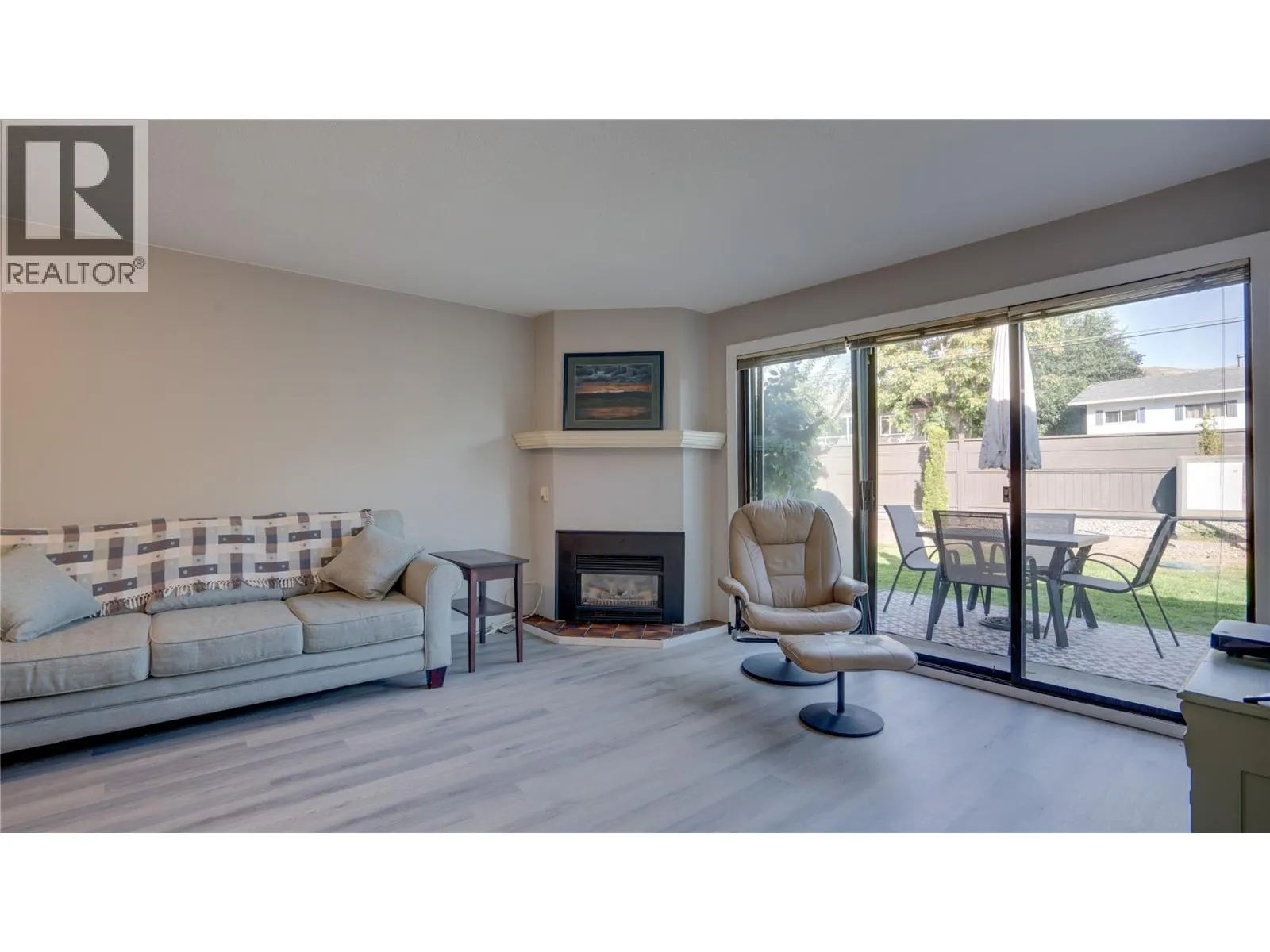 4004 24 Avenue Unit# 4 Lot# 4