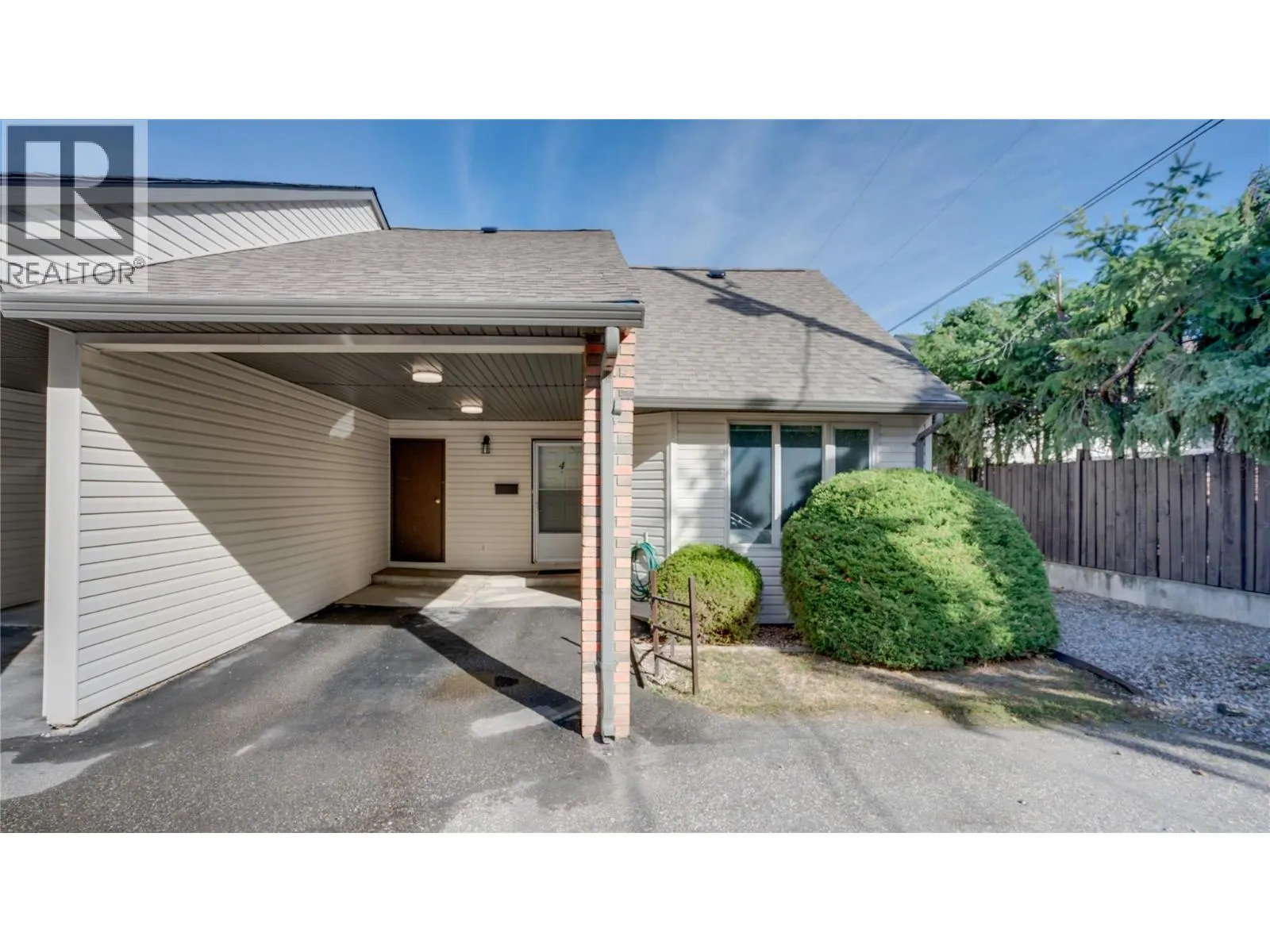 4004 24 Avenue Unit# 4 Lot# 4