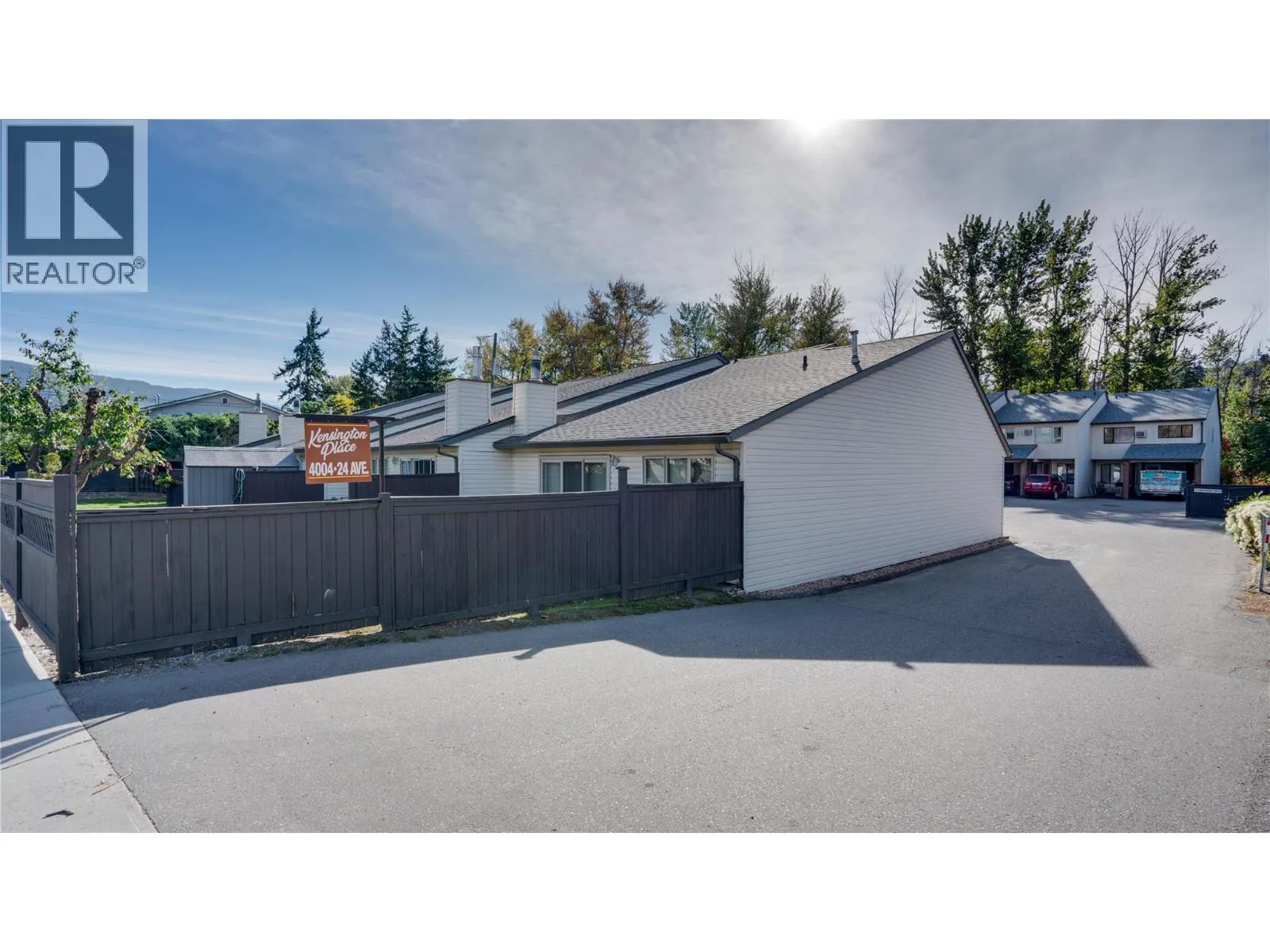4004 24 Avenue Unit# 4 Lot# 4