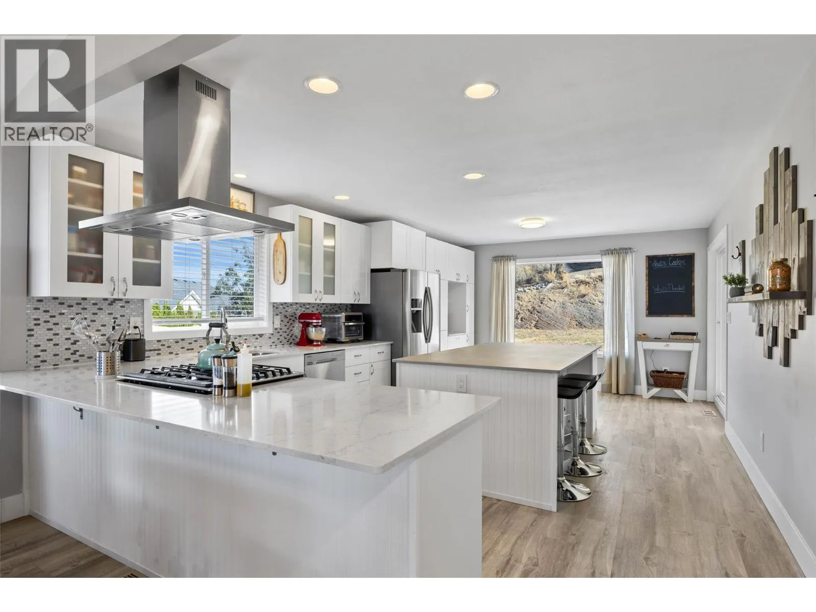 1098 QUAIL Drive