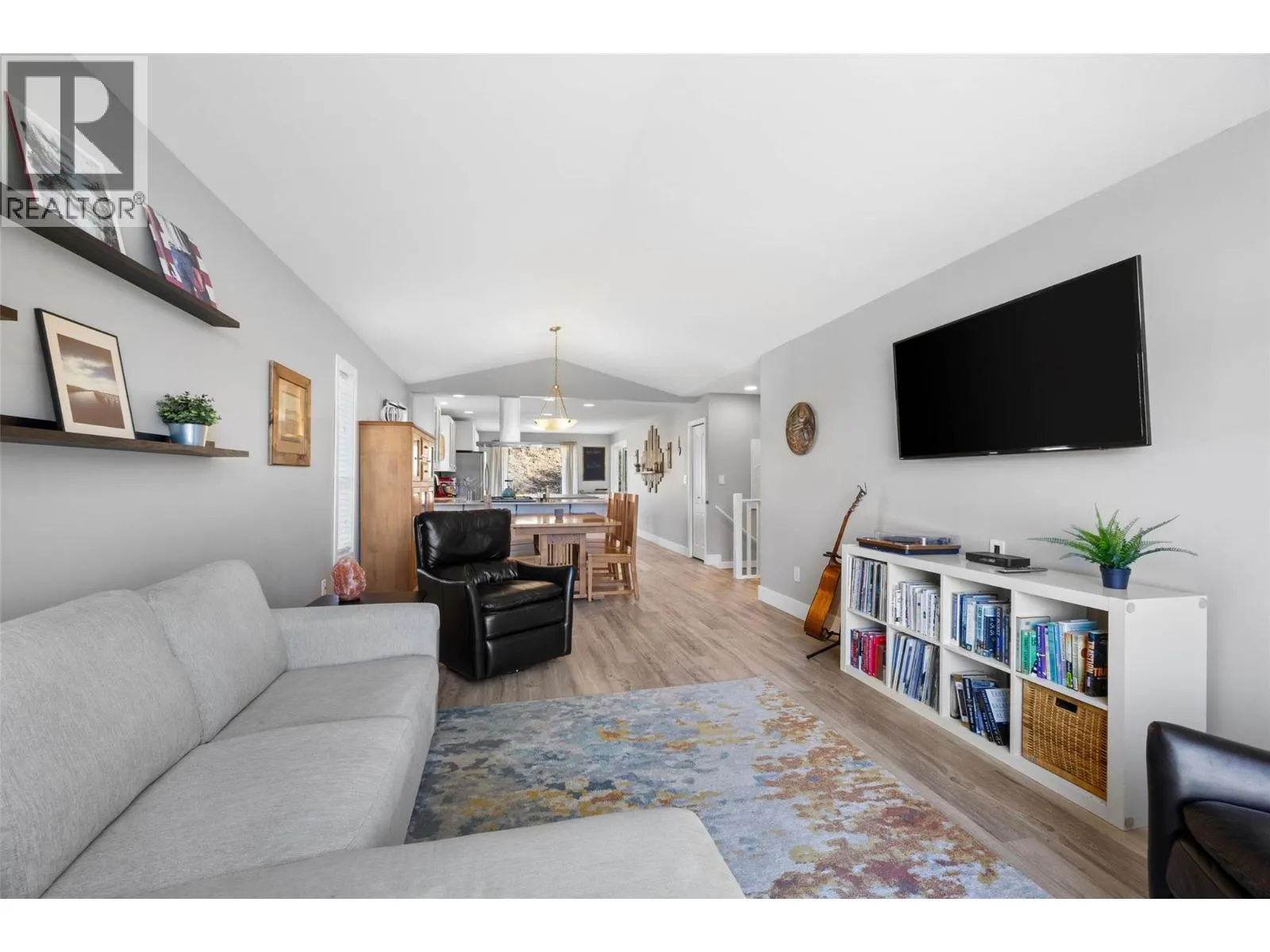 1098 QUAIL Drive