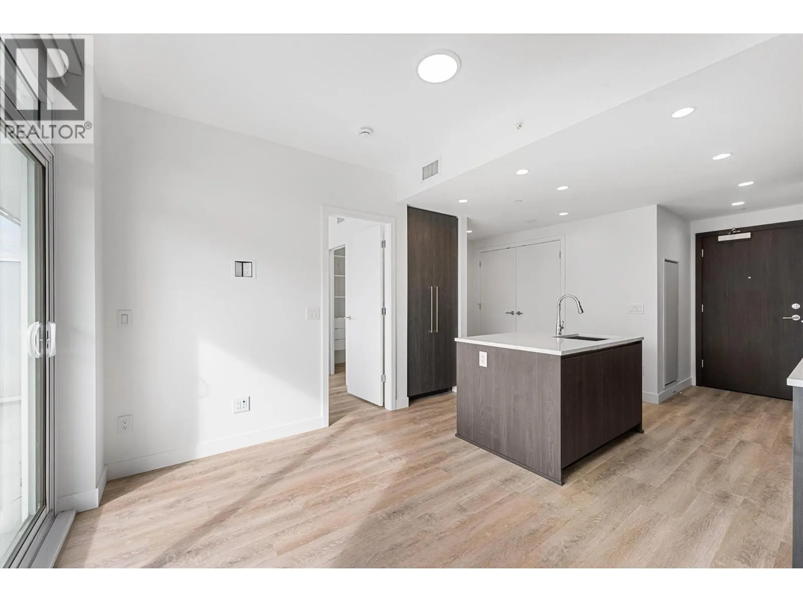 1626 Water Street Unit# 2205
