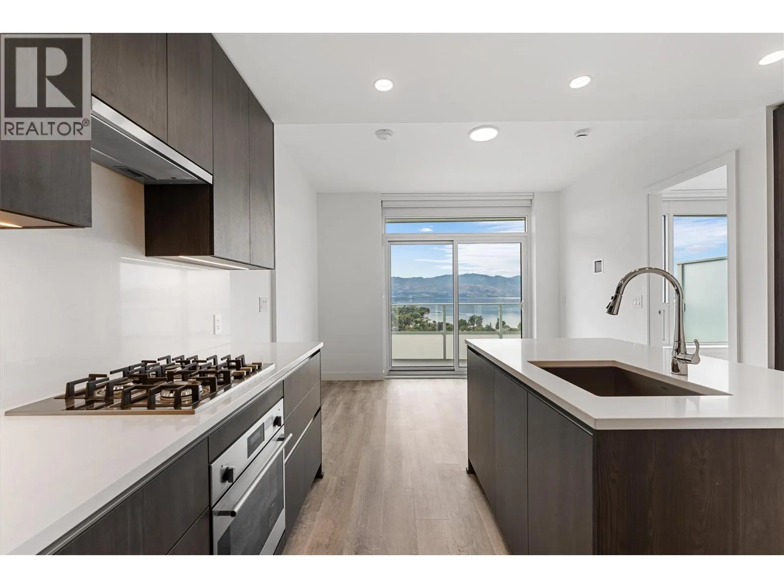 1626 Water Street Unit# 2205