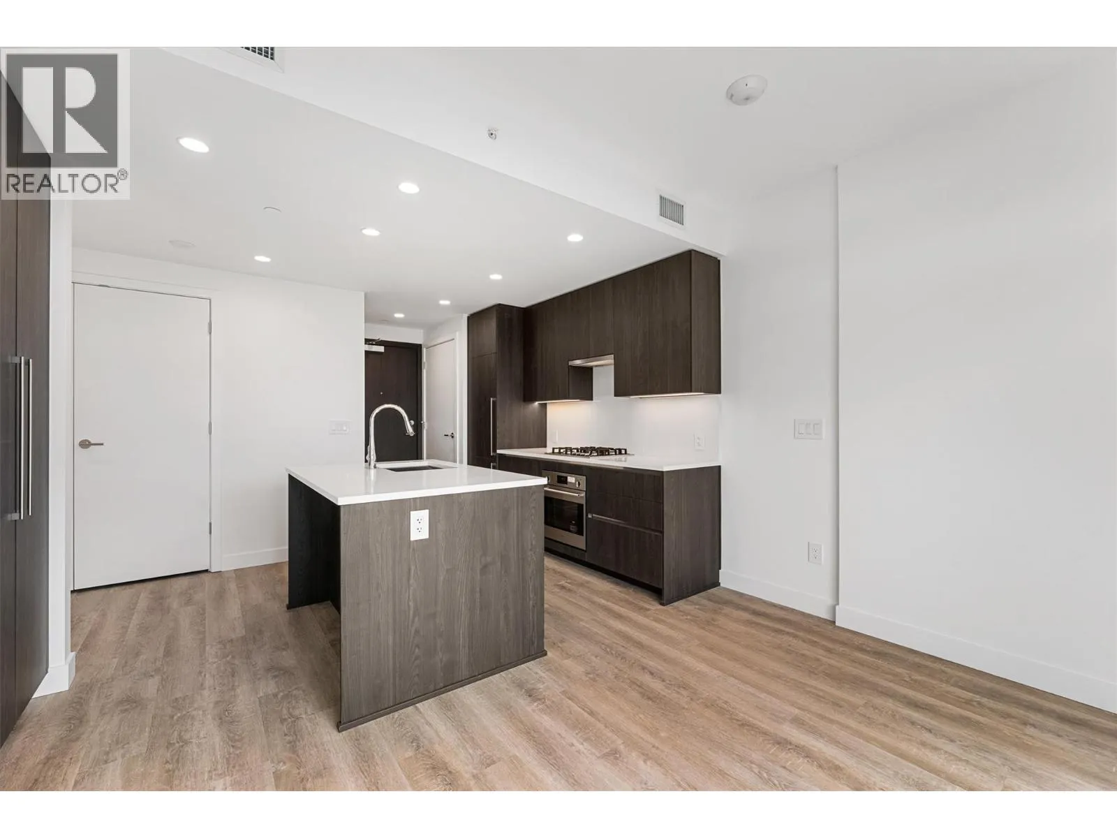 1626 Water Street Unit# 2205