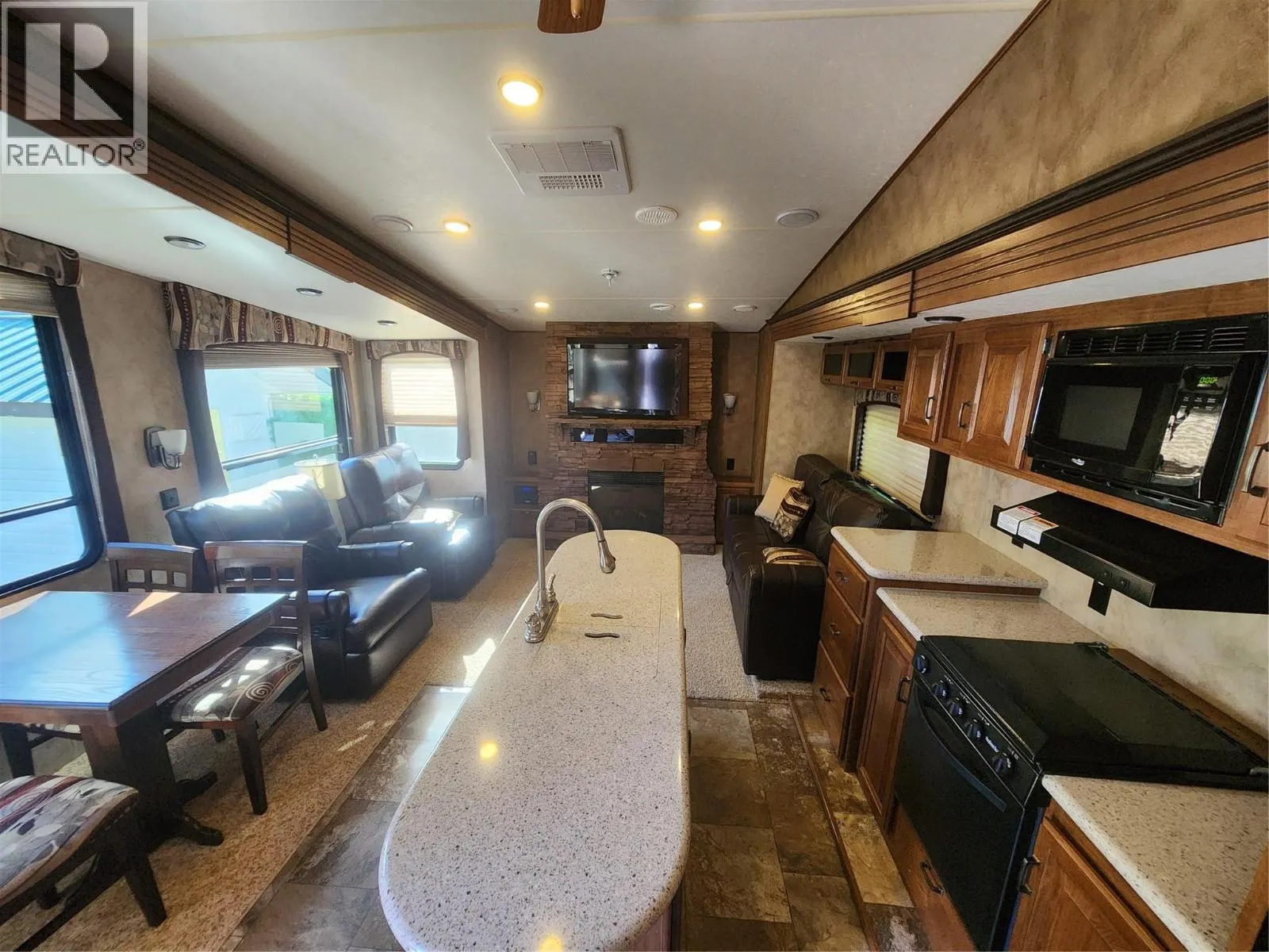 3980 Squilax- Anglemont Road Unit# 279