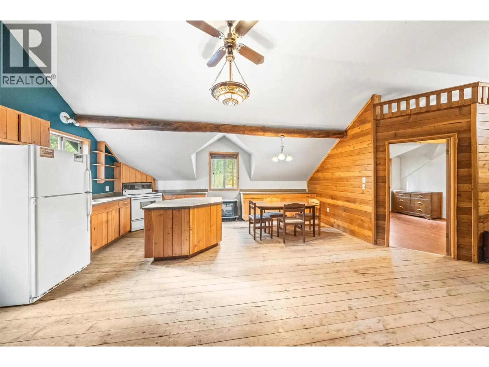 860 Balsam Road