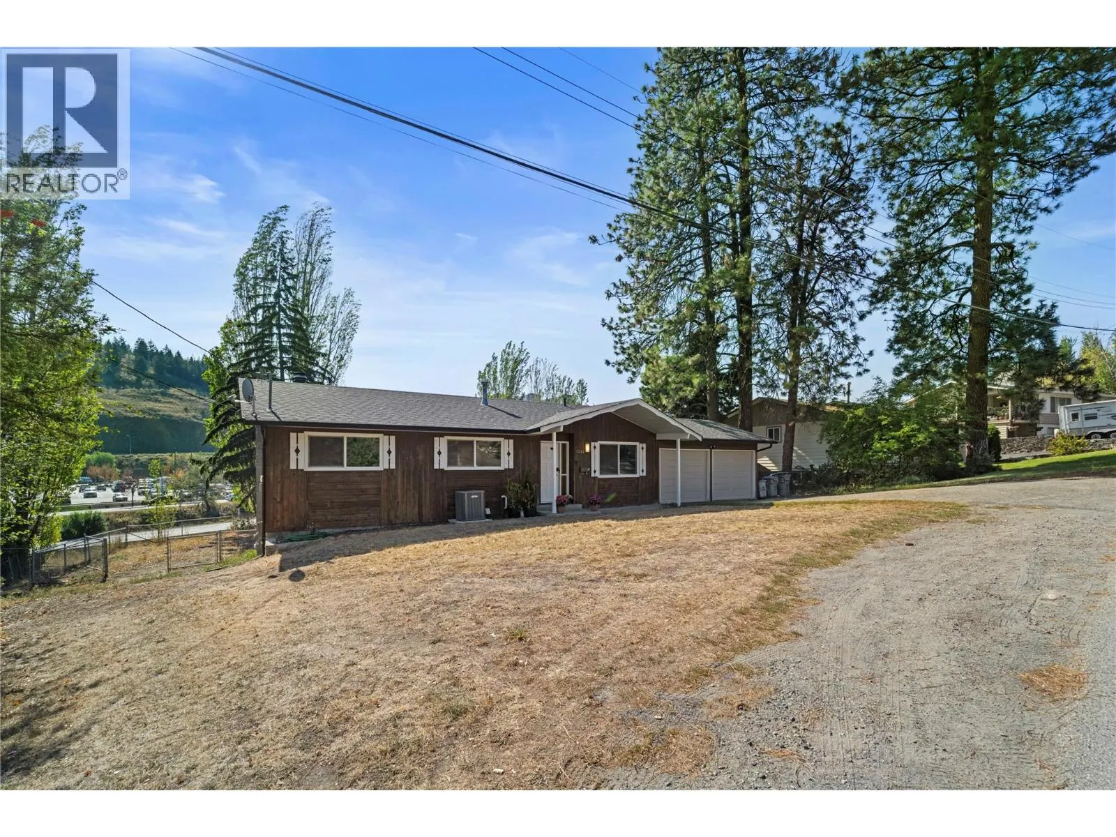 1525 Mt. Dufferin Crescent