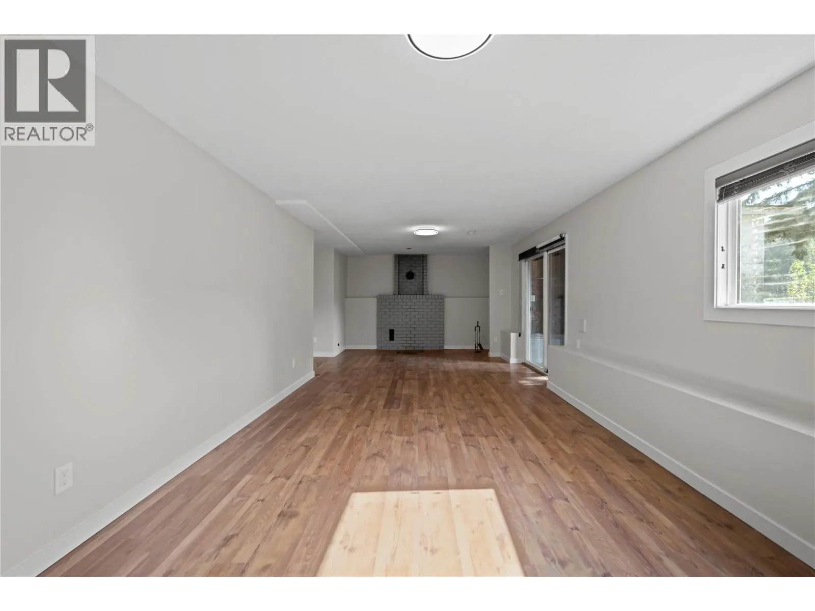 1525 Mt. Dufferin Crescent