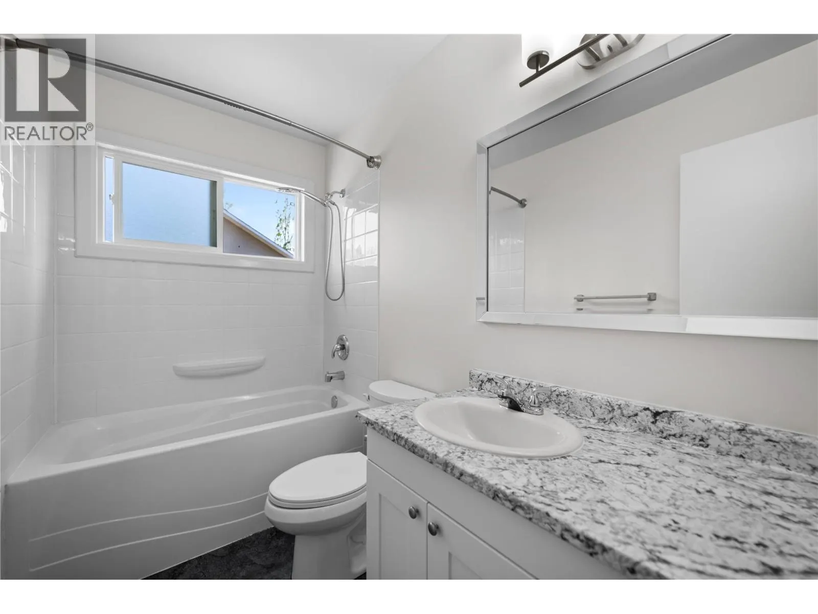 1525 Mt. Dufferin Crescent