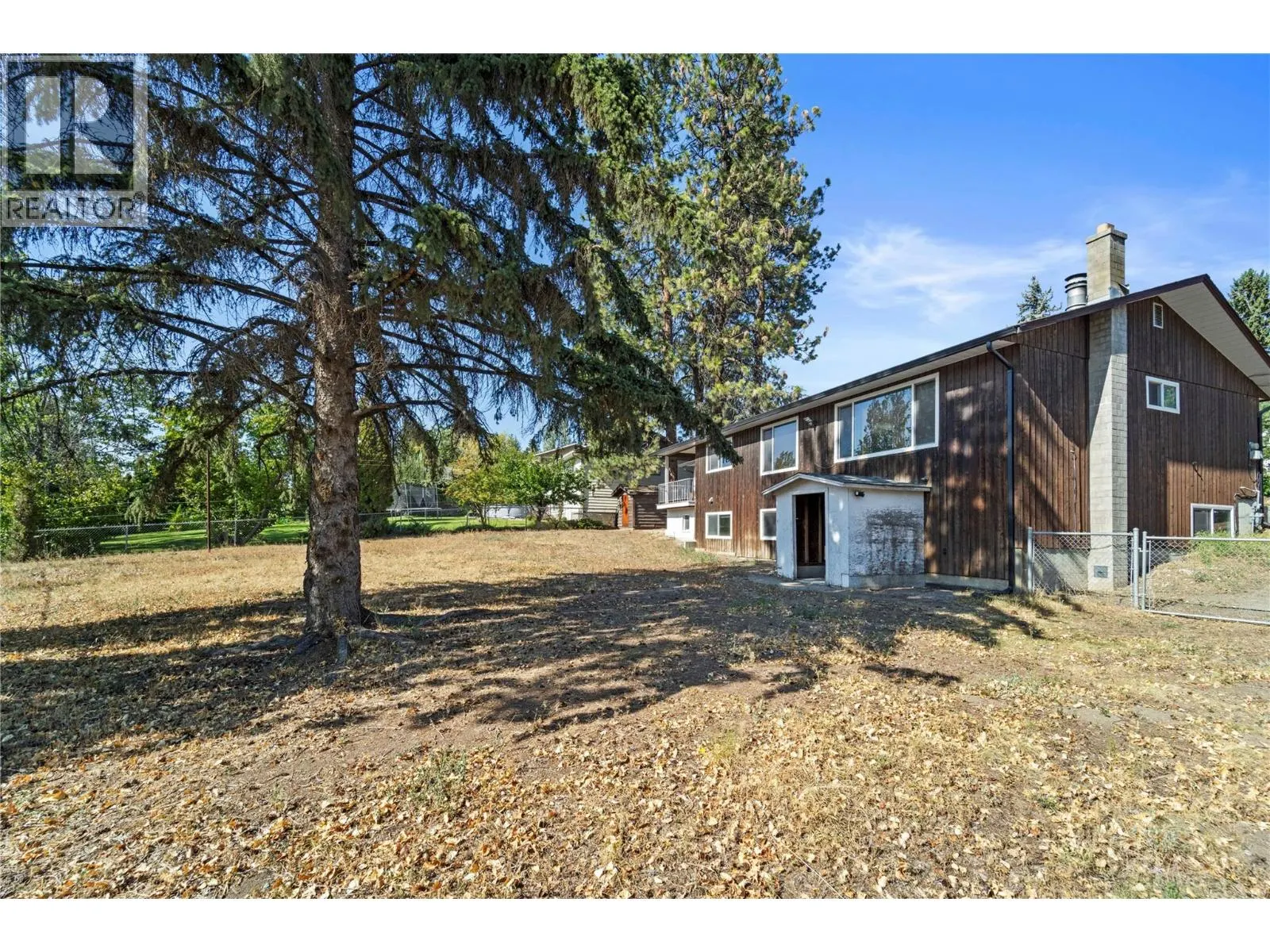 1525 Mt. Dufferin Crescent