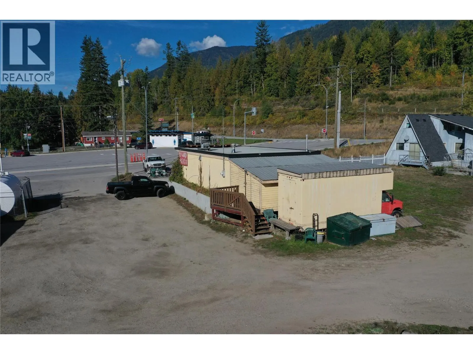 450 Balfour Ferry Road