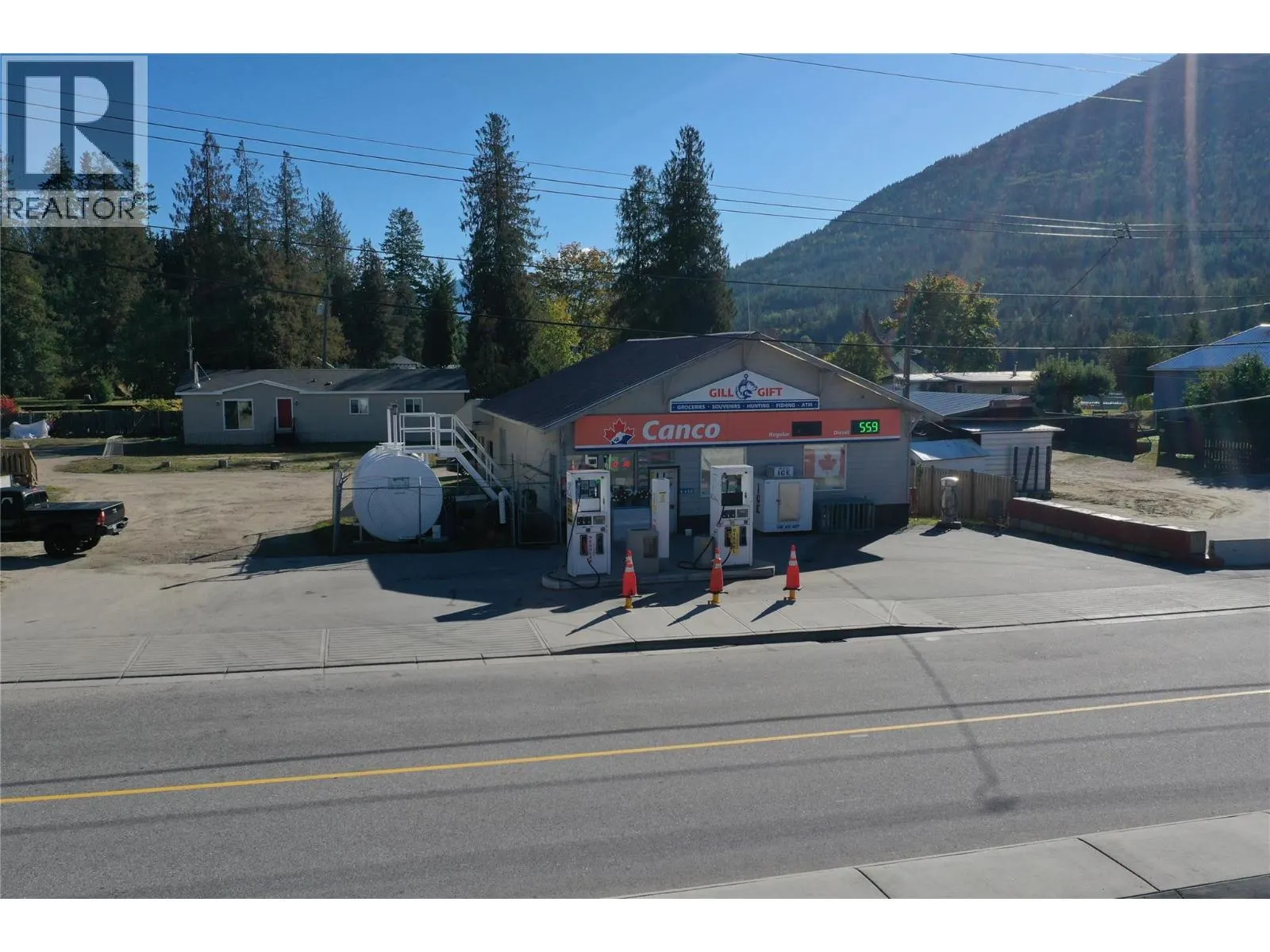 450 Balfour Ferry Road
