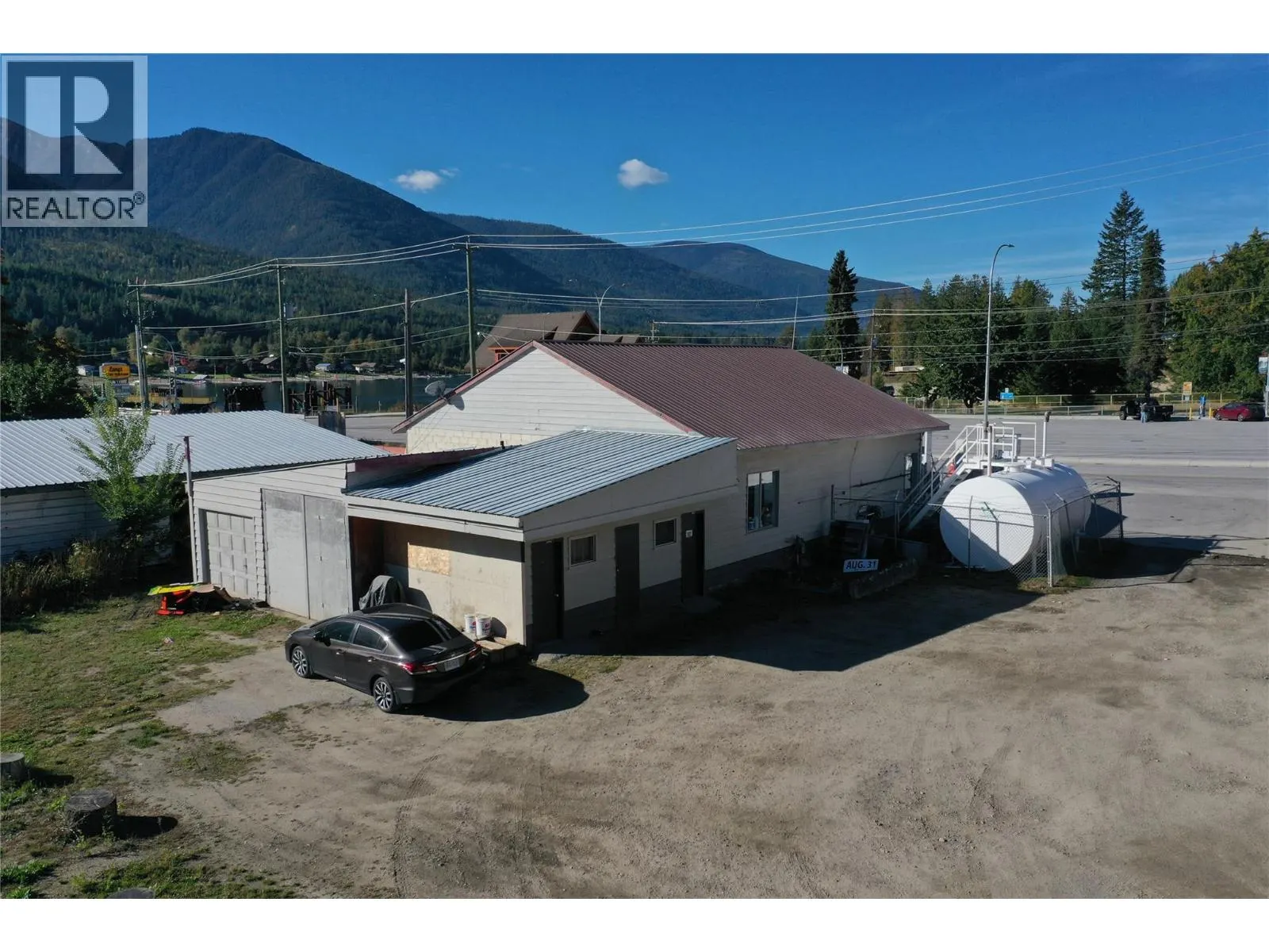 450 Balfour Ferry Road