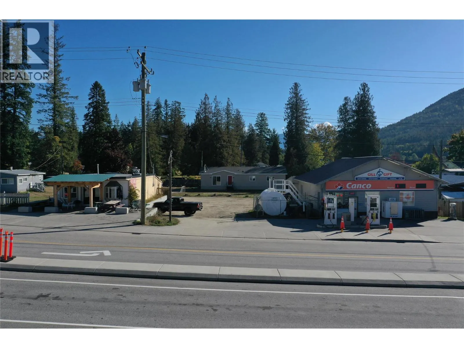450 Balfour Ferry Road