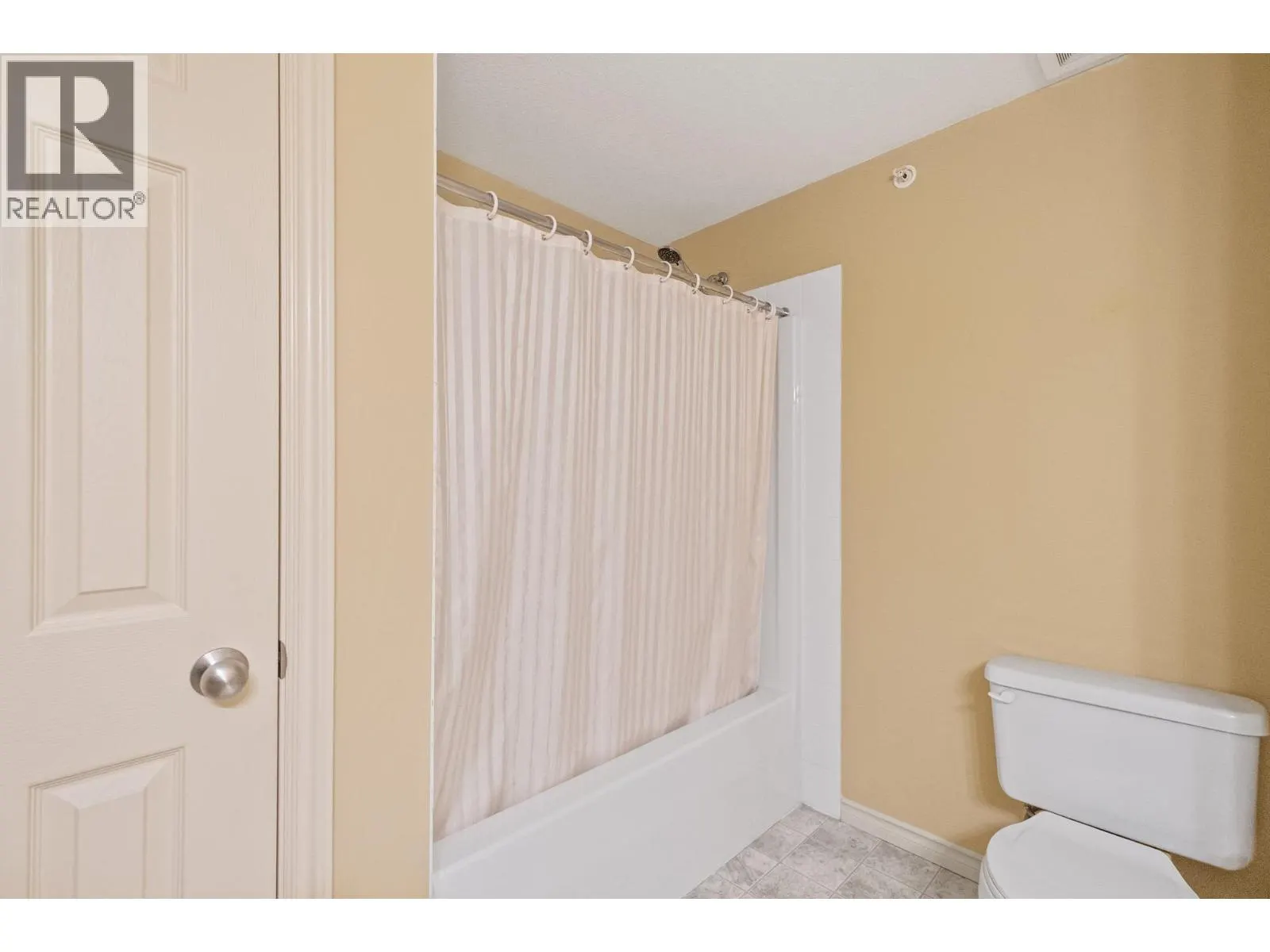 3570 Woodsdale Road Unit# 303