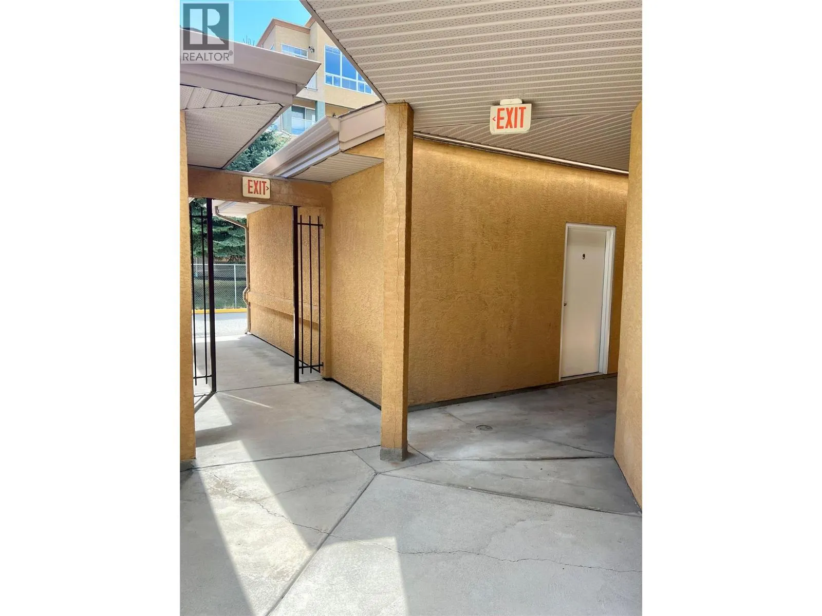 3570 Woodsdale Road Unit# 303