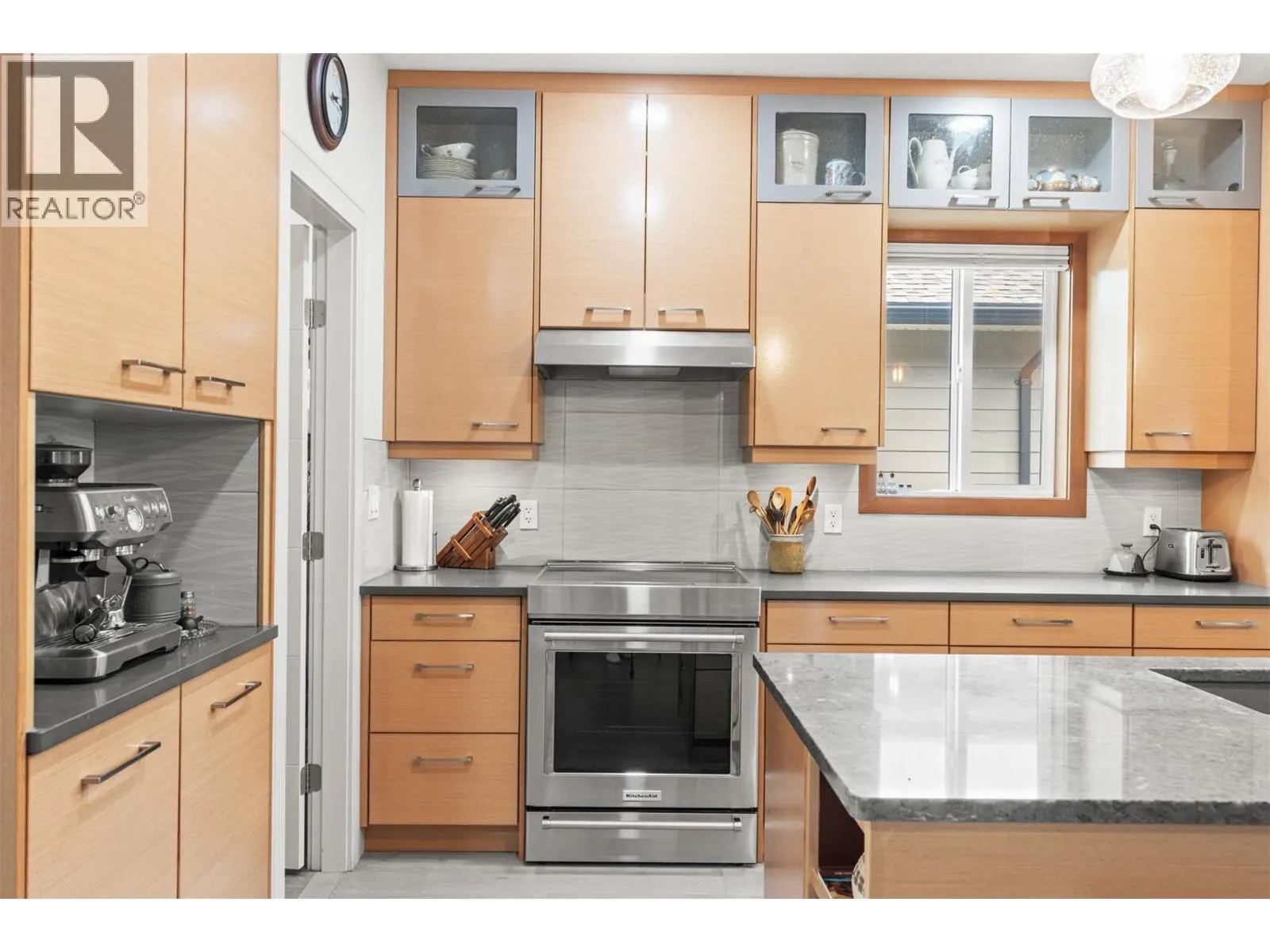 2444 York Avenue Unit# 10