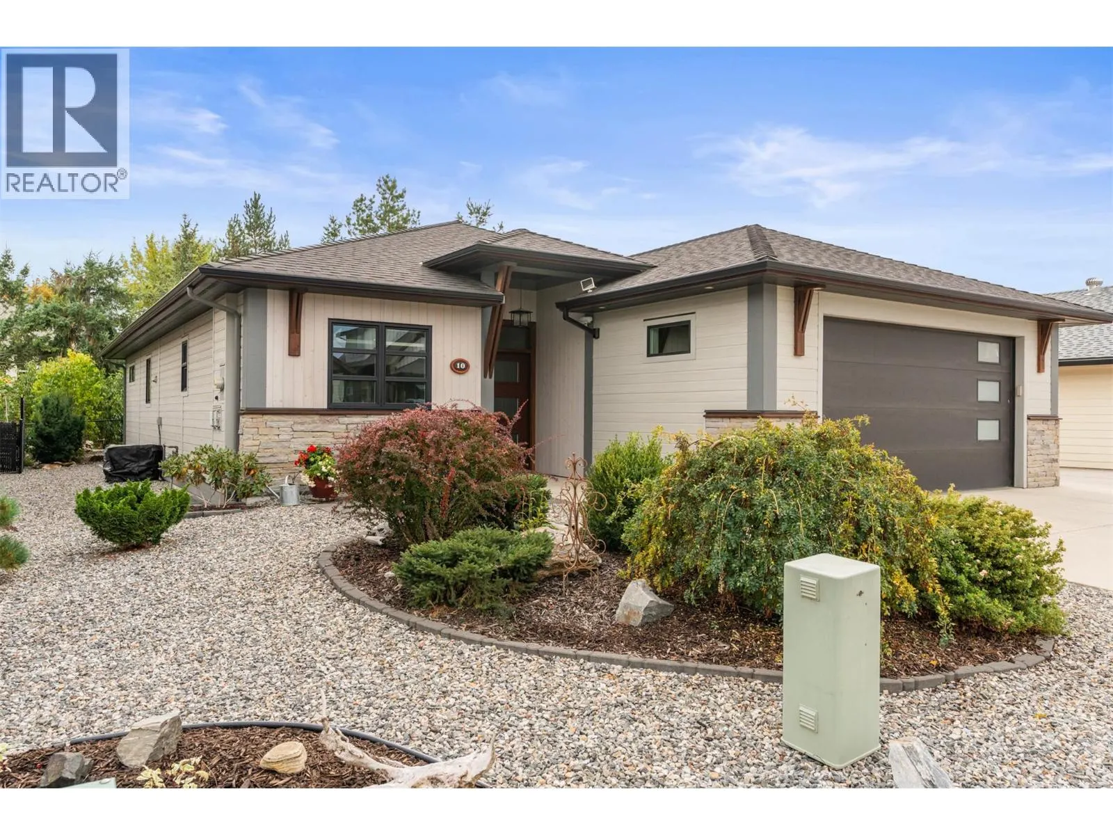 2444 York Avenue Unit# 10