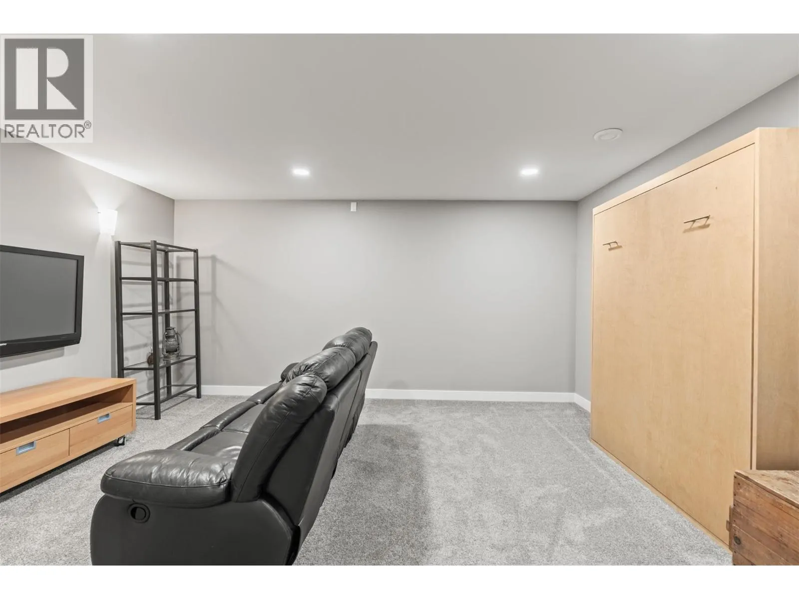 2444 York Avenue Unit# 10