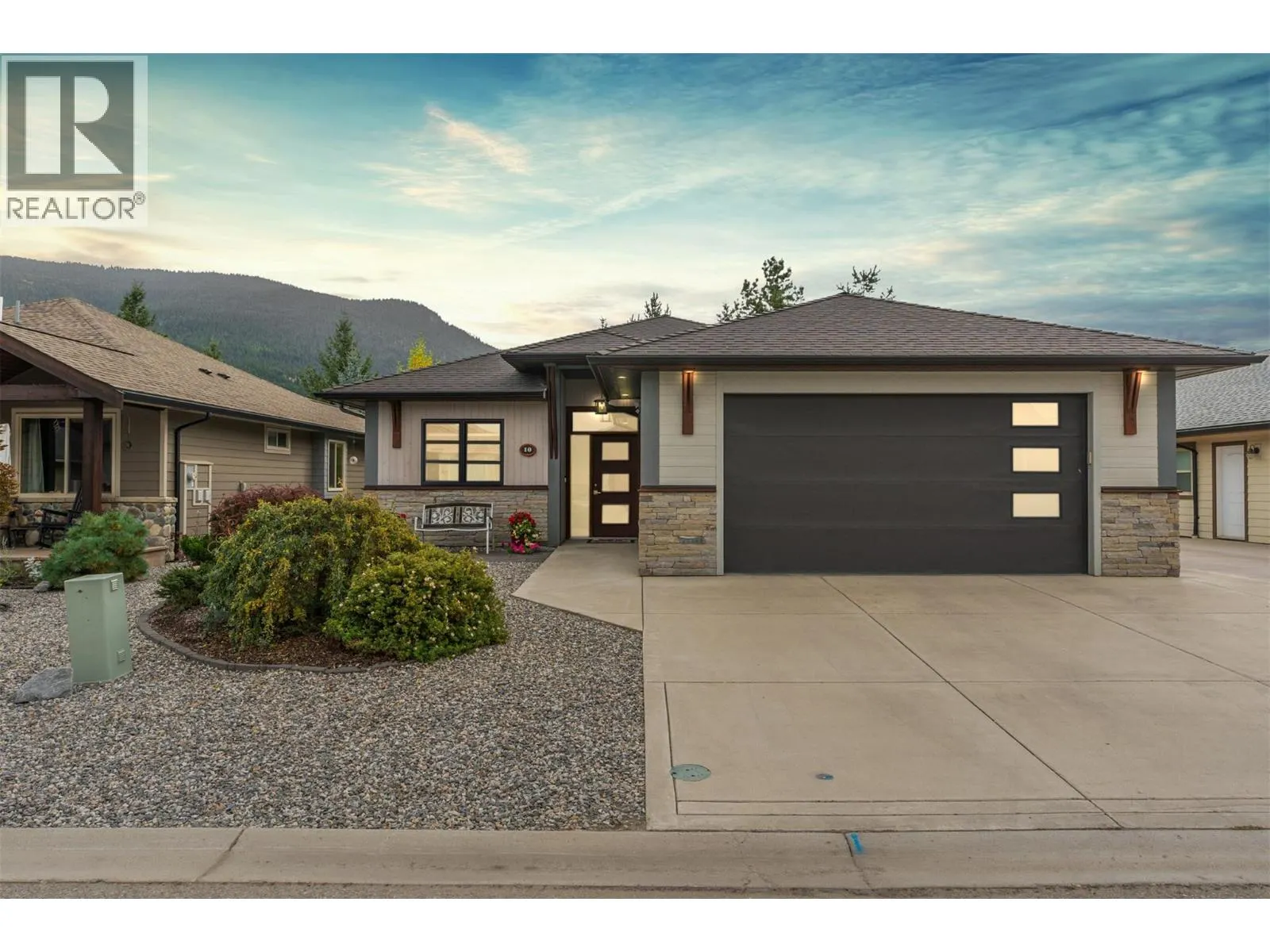2444 York Avenue Unit# 10