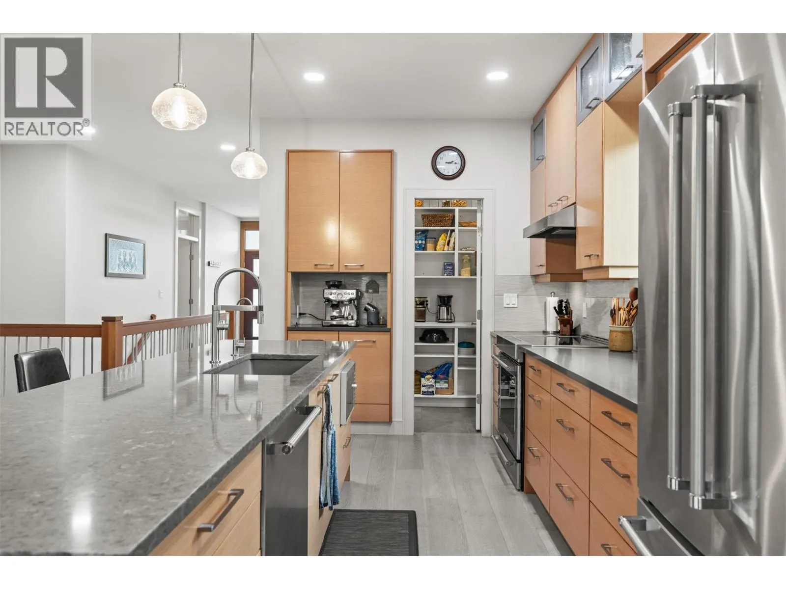 2444 York Avenue Unit# 10